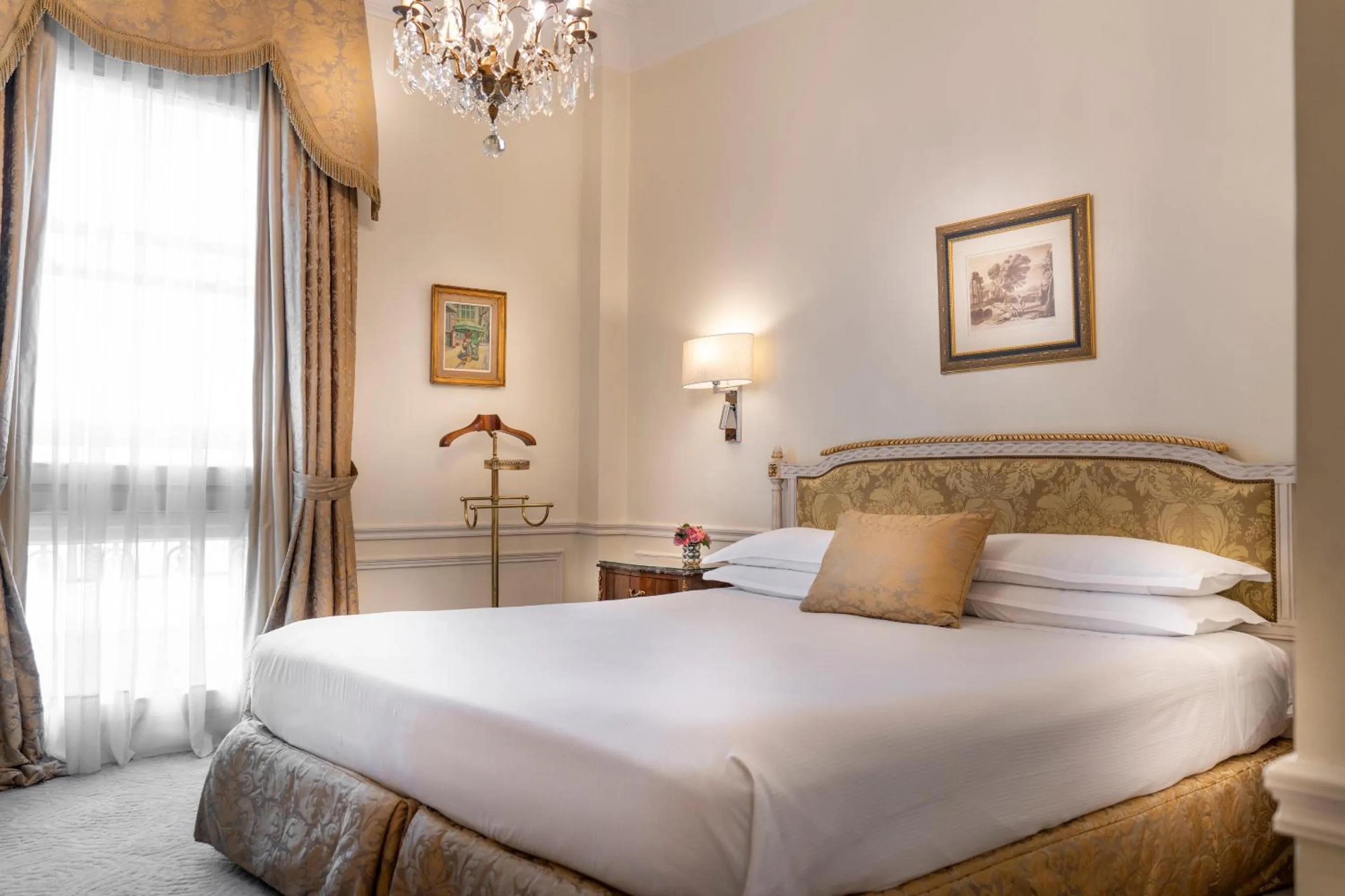 Bedroom, Bed in Alvear Palace Hotel - Leading Hotels of the World