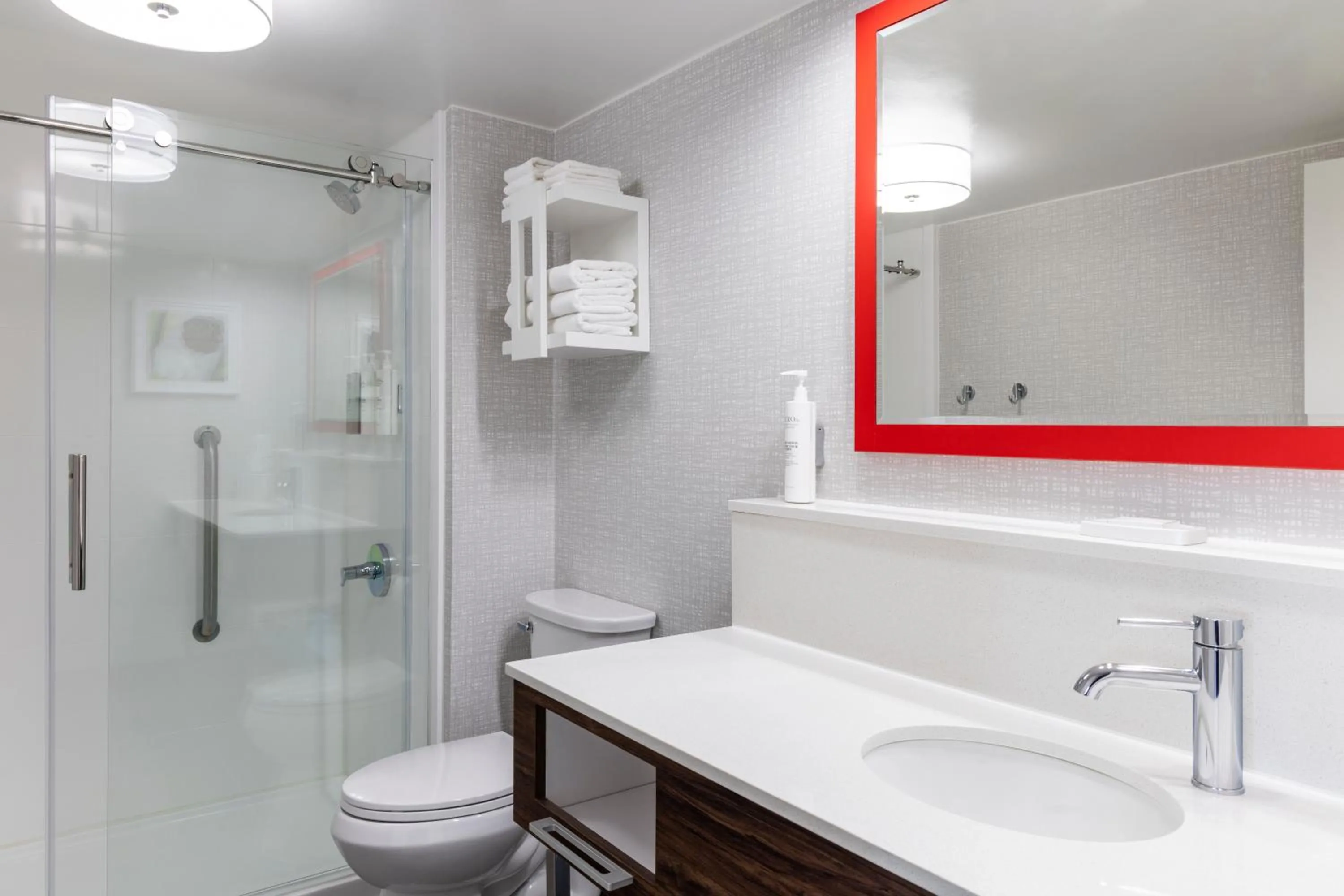 Bathroom in Hampton Inn Athens