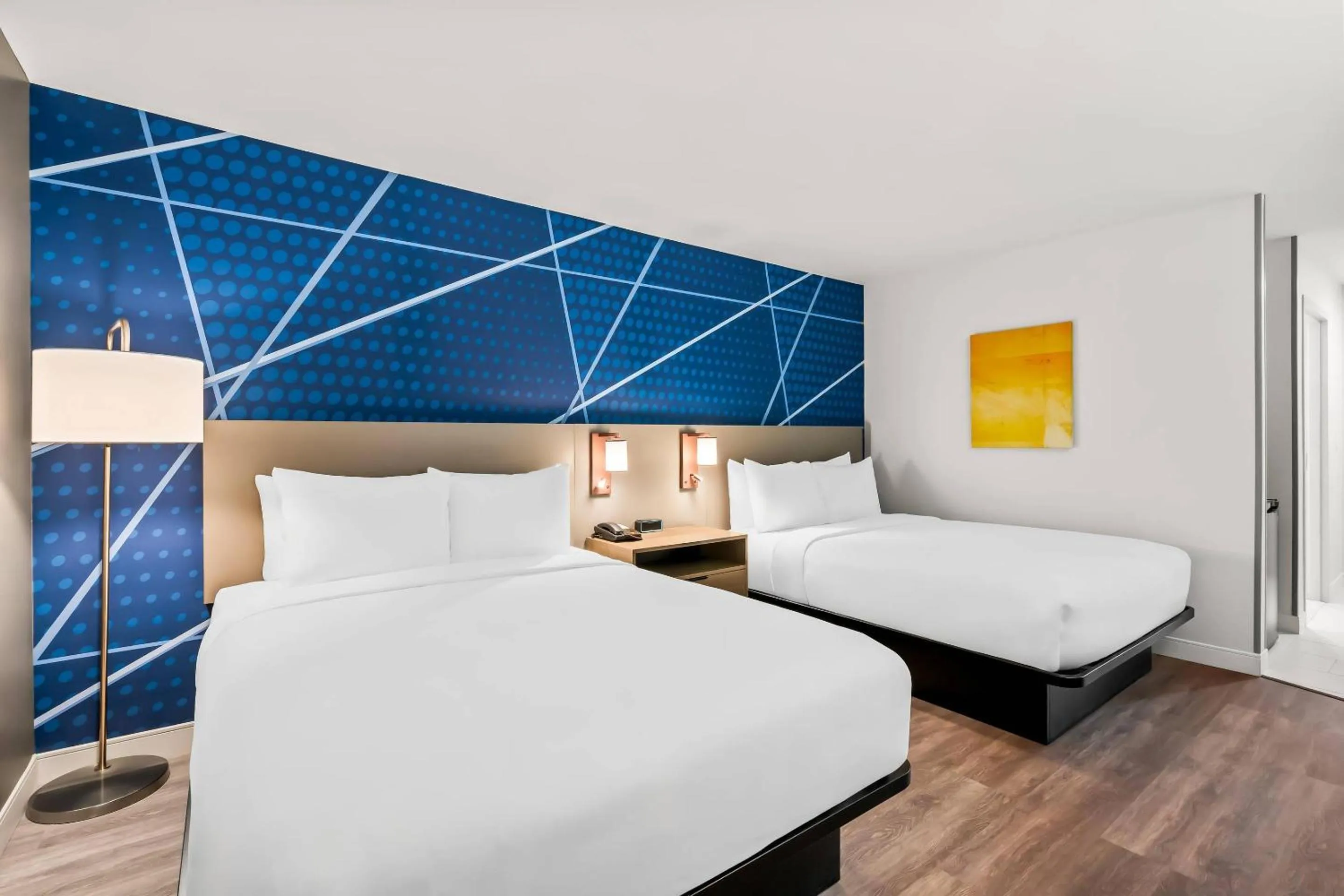 Bedroom, Bed in Comfort Inn & Suites Salt Lake City I-80 I-15 Downtown