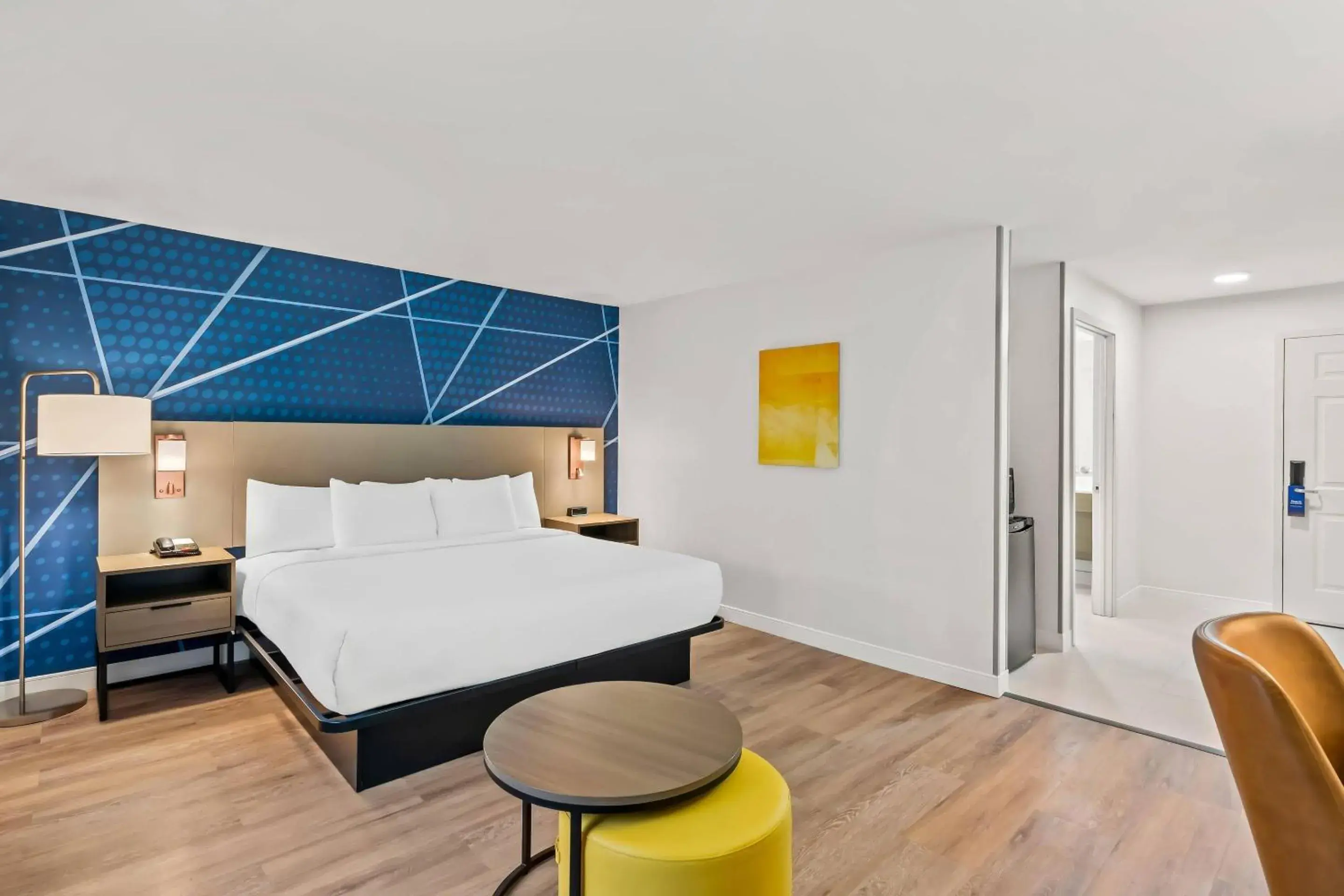 Bedroom, Bed in Comfort Inn & Suites Salt Lake City I-80 I-15 Downtown Bedroom, Bed in Comfort Inn & Suites Salt Lake City I-80 I-15 Downtown