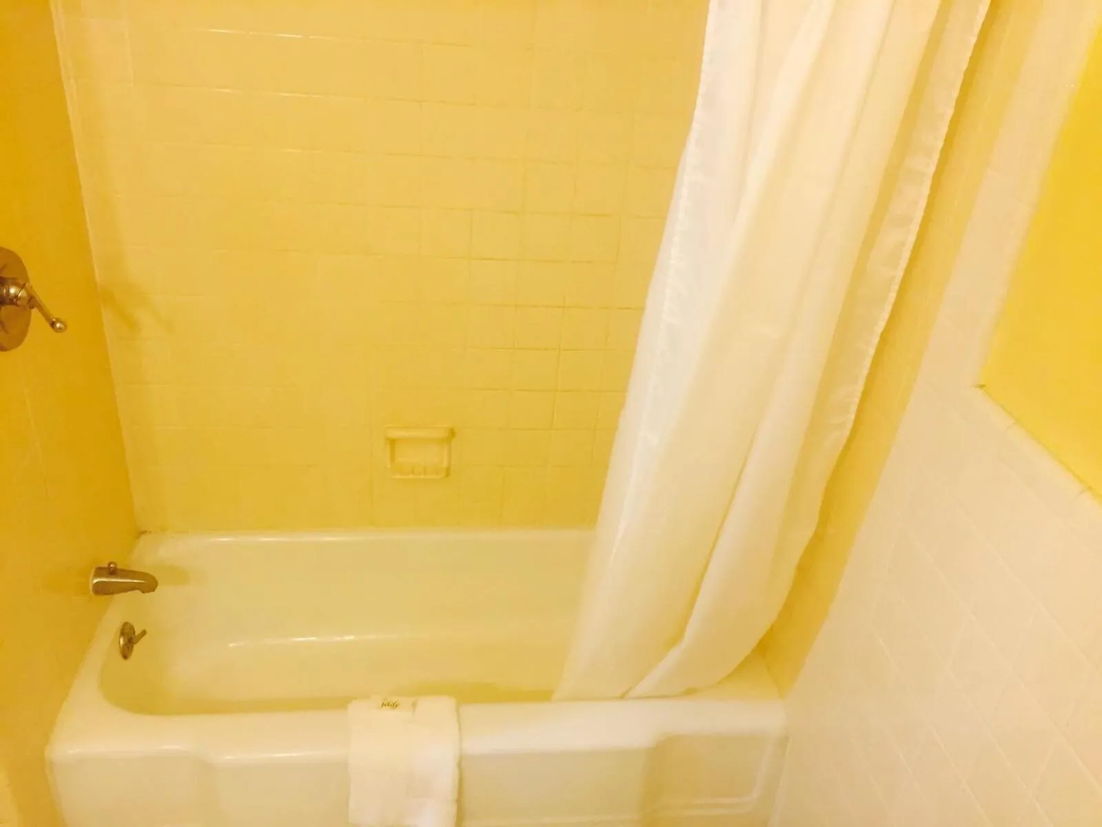Bath in Ross Motel