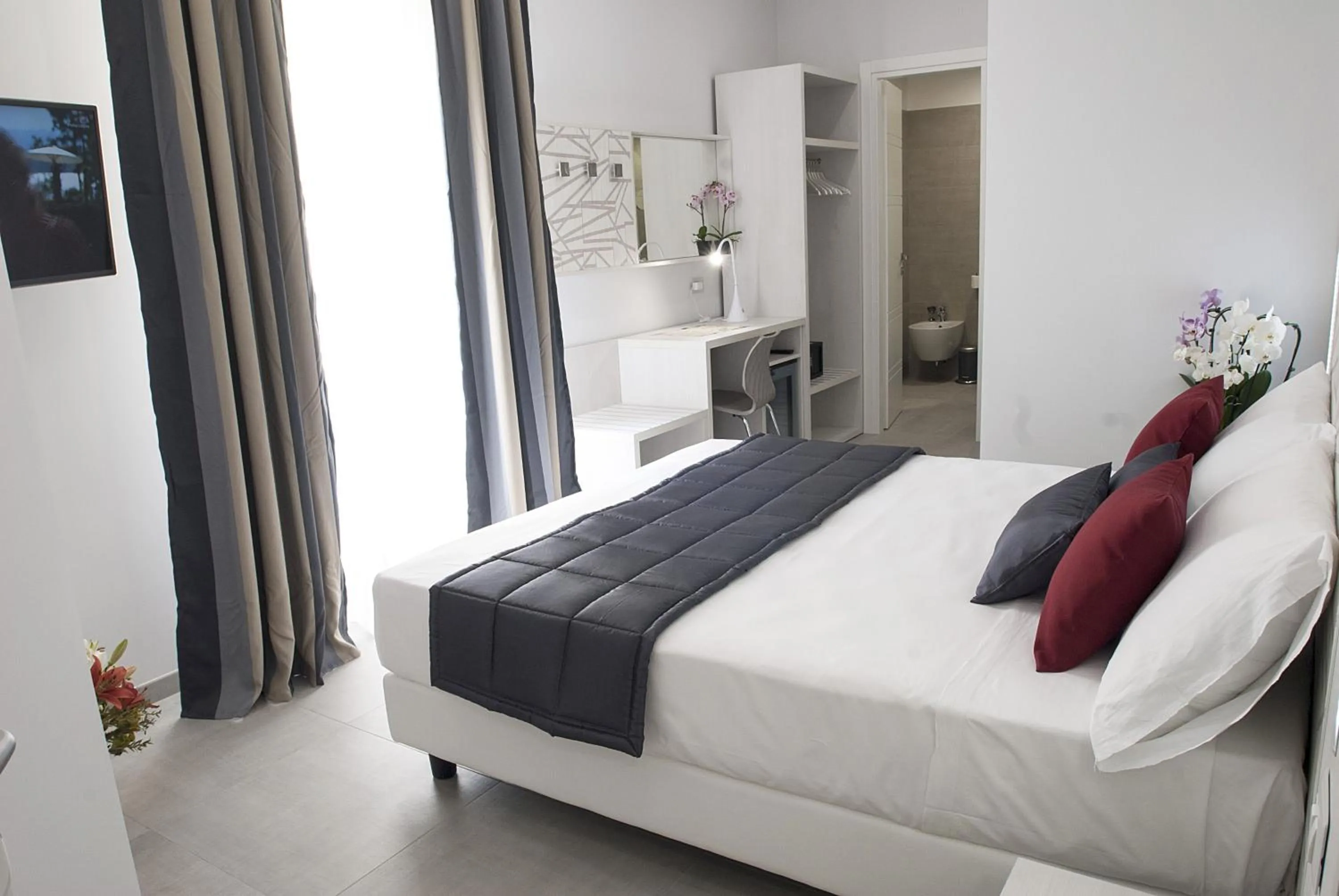 Photo of the whole room, Bed in Merulana Holidays