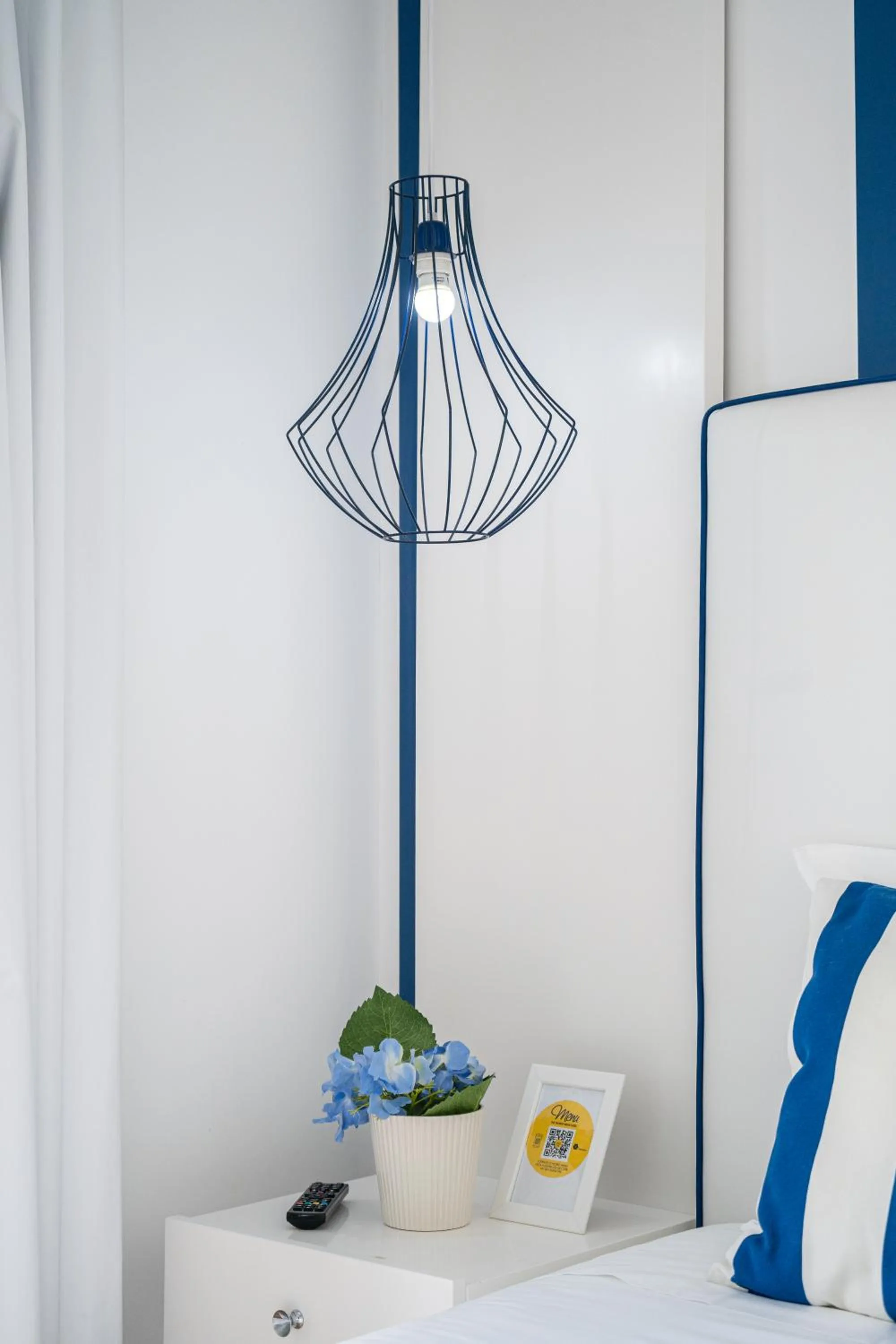 Bed in By the Sea - Nazaré