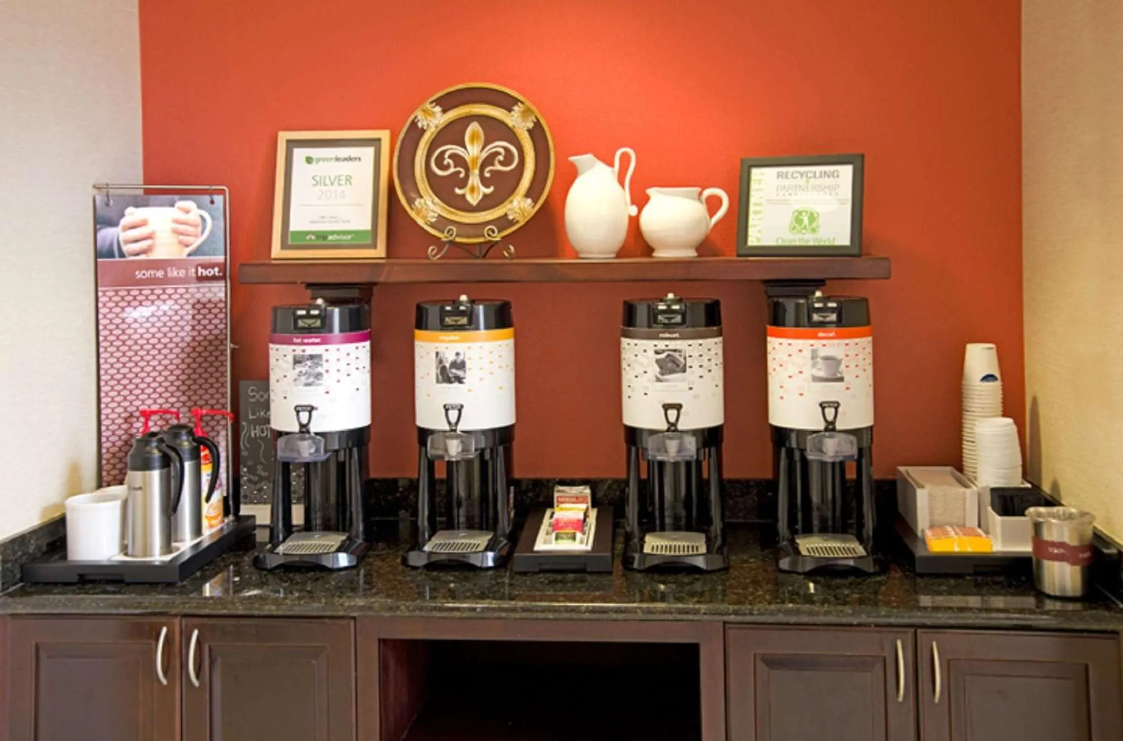 Dining area in Hampton Inn Schenectady Downtown