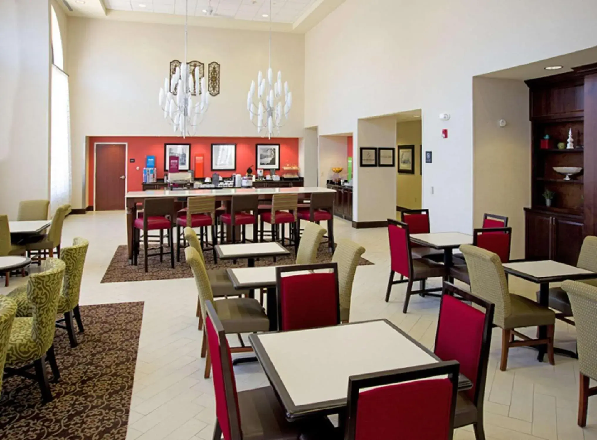 Restaurant/places to eat in Hampton Inn Schenectady Downtown Restaurant/places to eat in Hampton Inn Schenectady Downtown