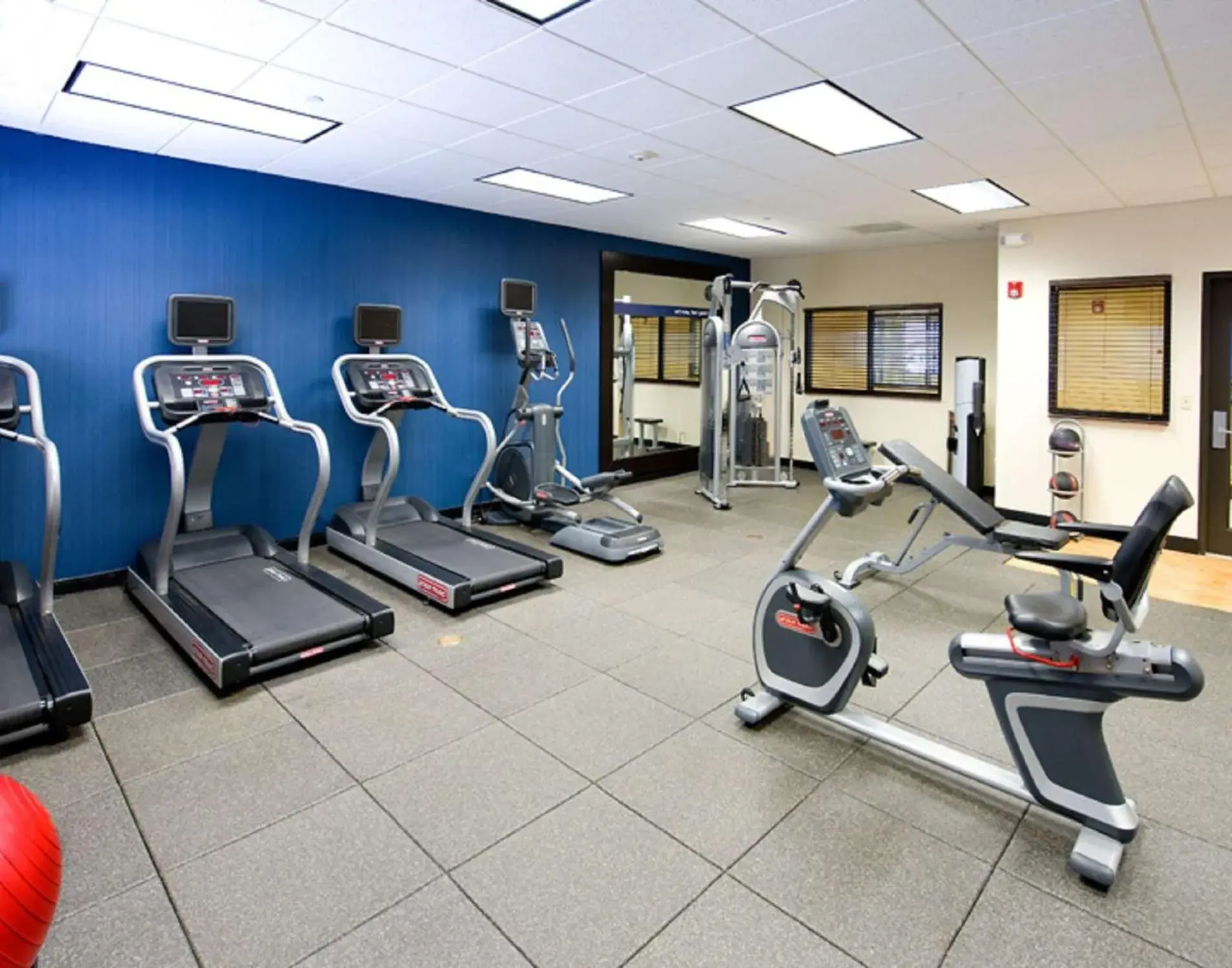Fitness centre/facilities in Hampton Inn Schenectady Downtown Fitness centre/facilities in Hampton Inn Schenectady Downtown