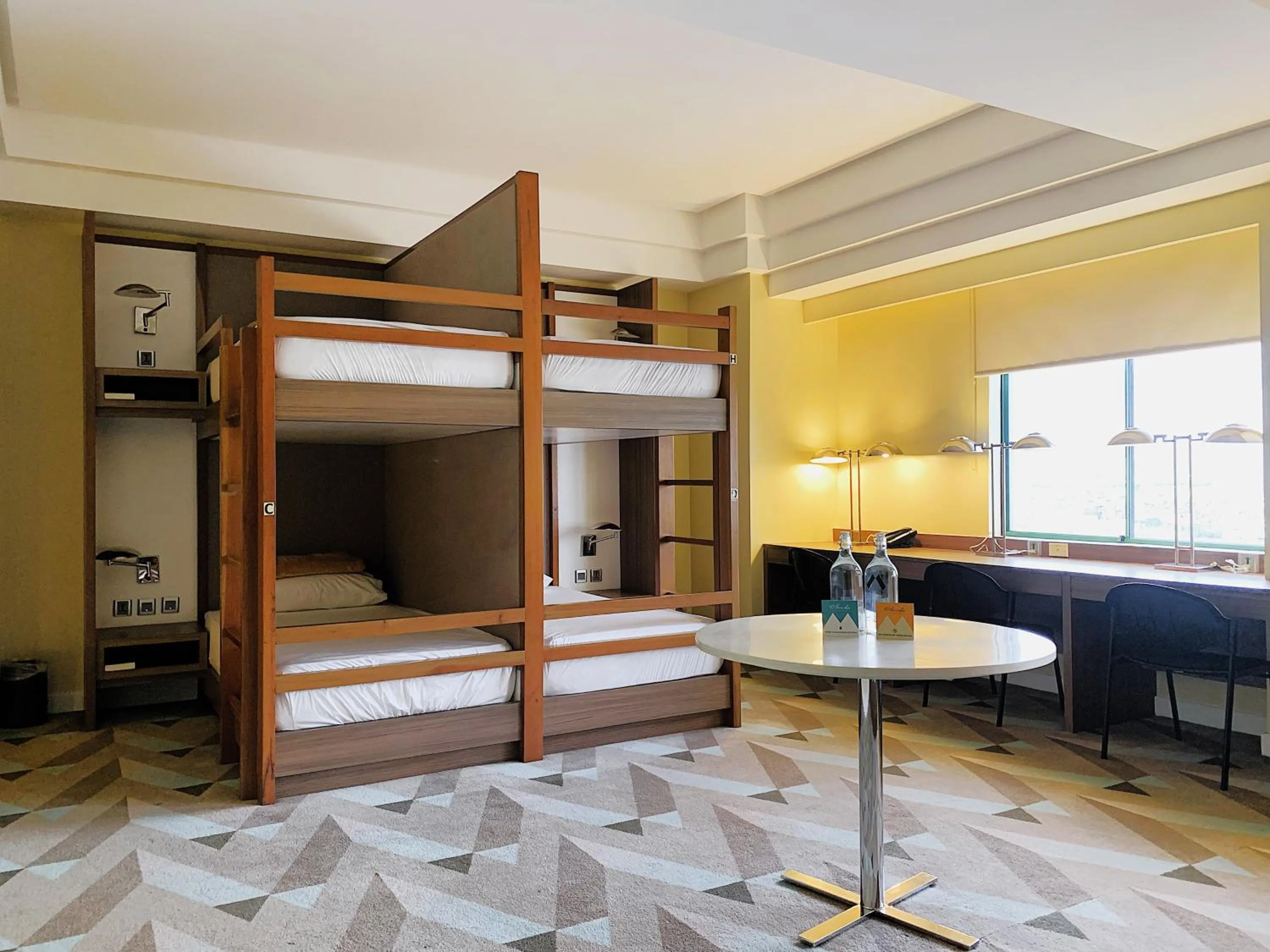 bunk bed, Bed in Hotel Benilde Maison De La Salle