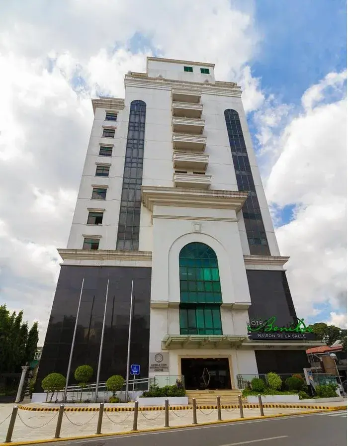 Property building in Hotel Benilde Maison De La Salle Property building in Hotel Benilde Maison De La Salle