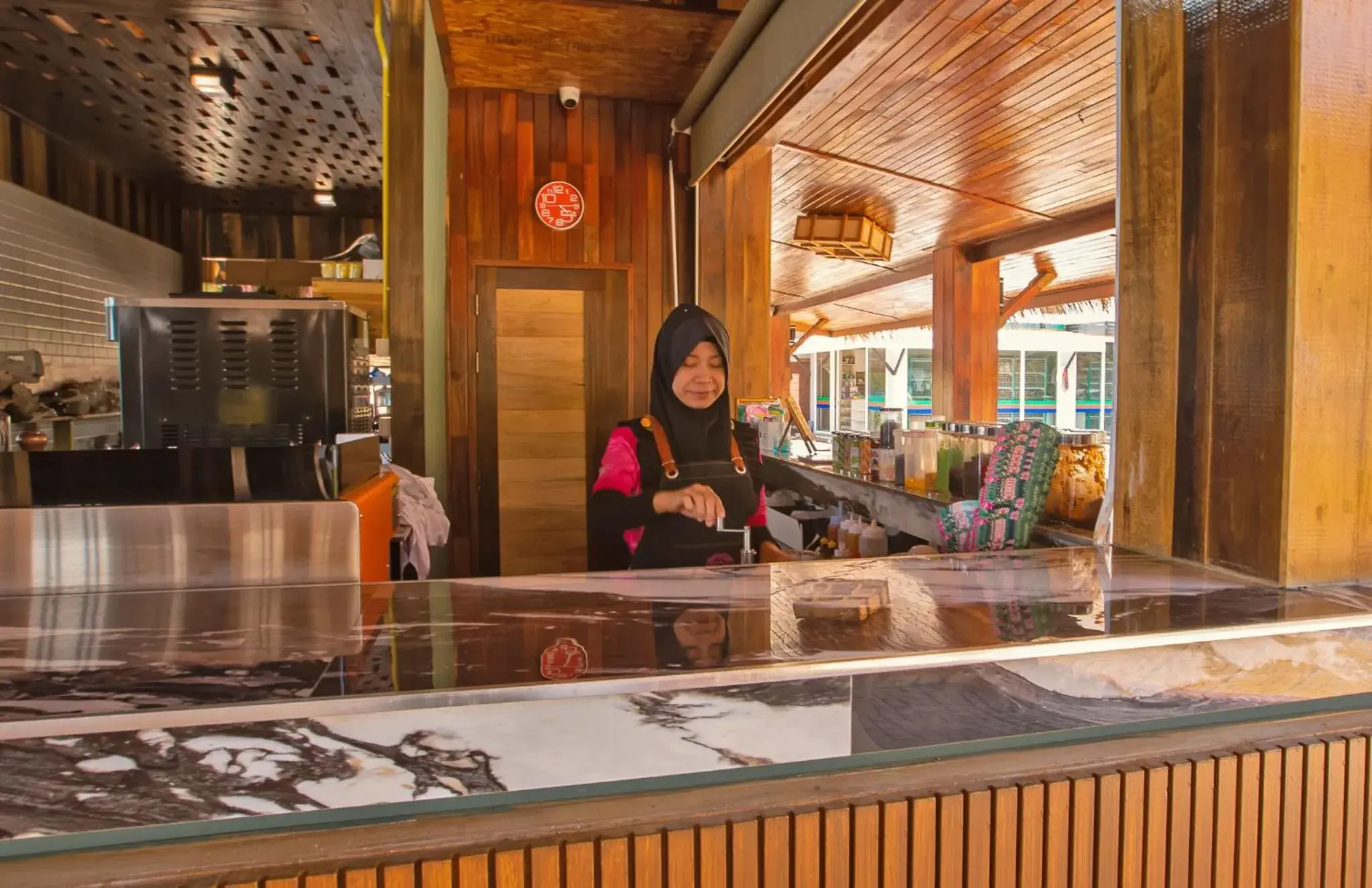 Restaurant/places to eat in Phi Phi Andaman Beach Resort Restaurant/places to eat in Phi Phi Andaman Beach Resort