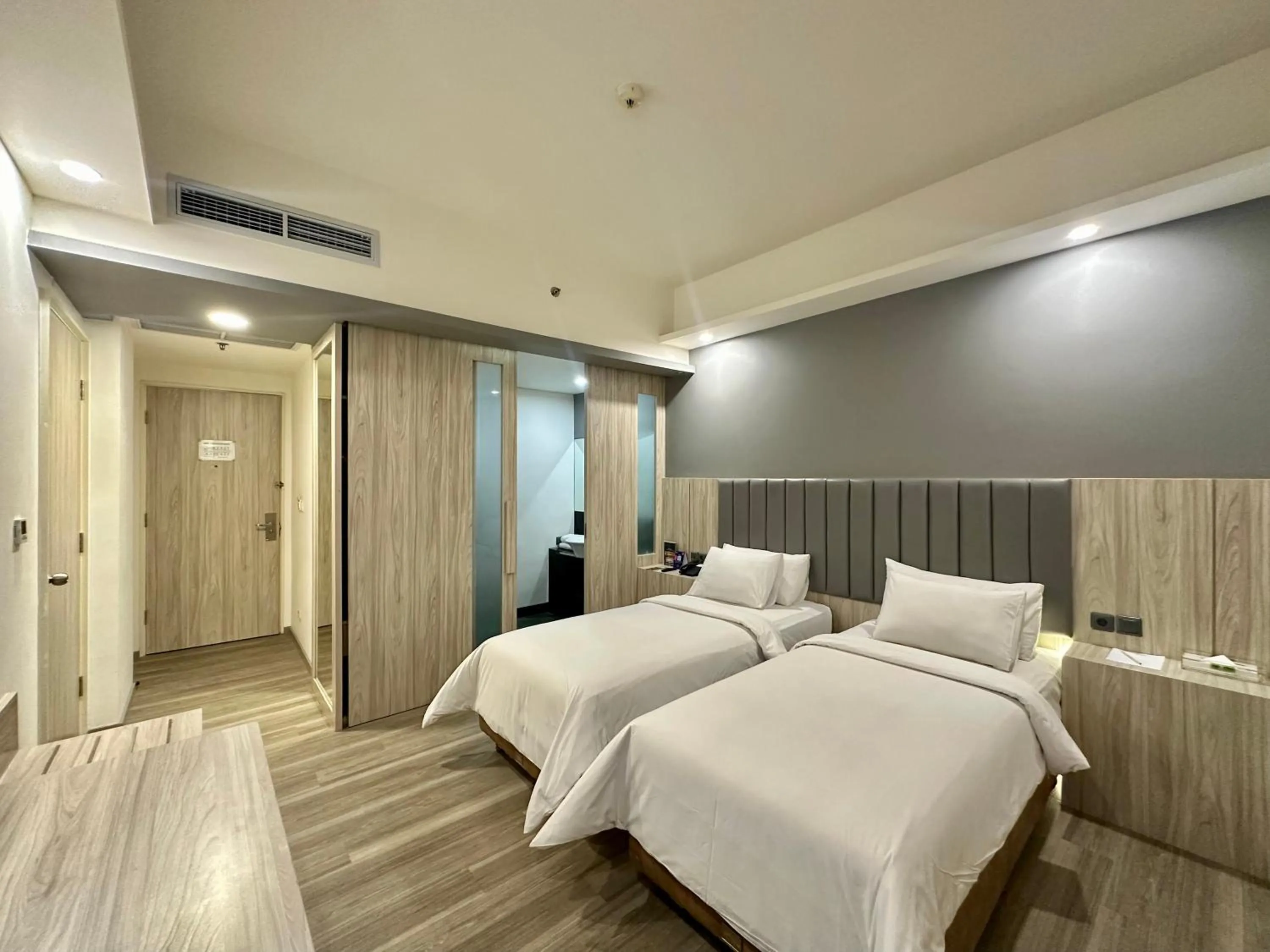 Bedroom, Bed in Sparks Life Jakarta, ARTOTEL Curated