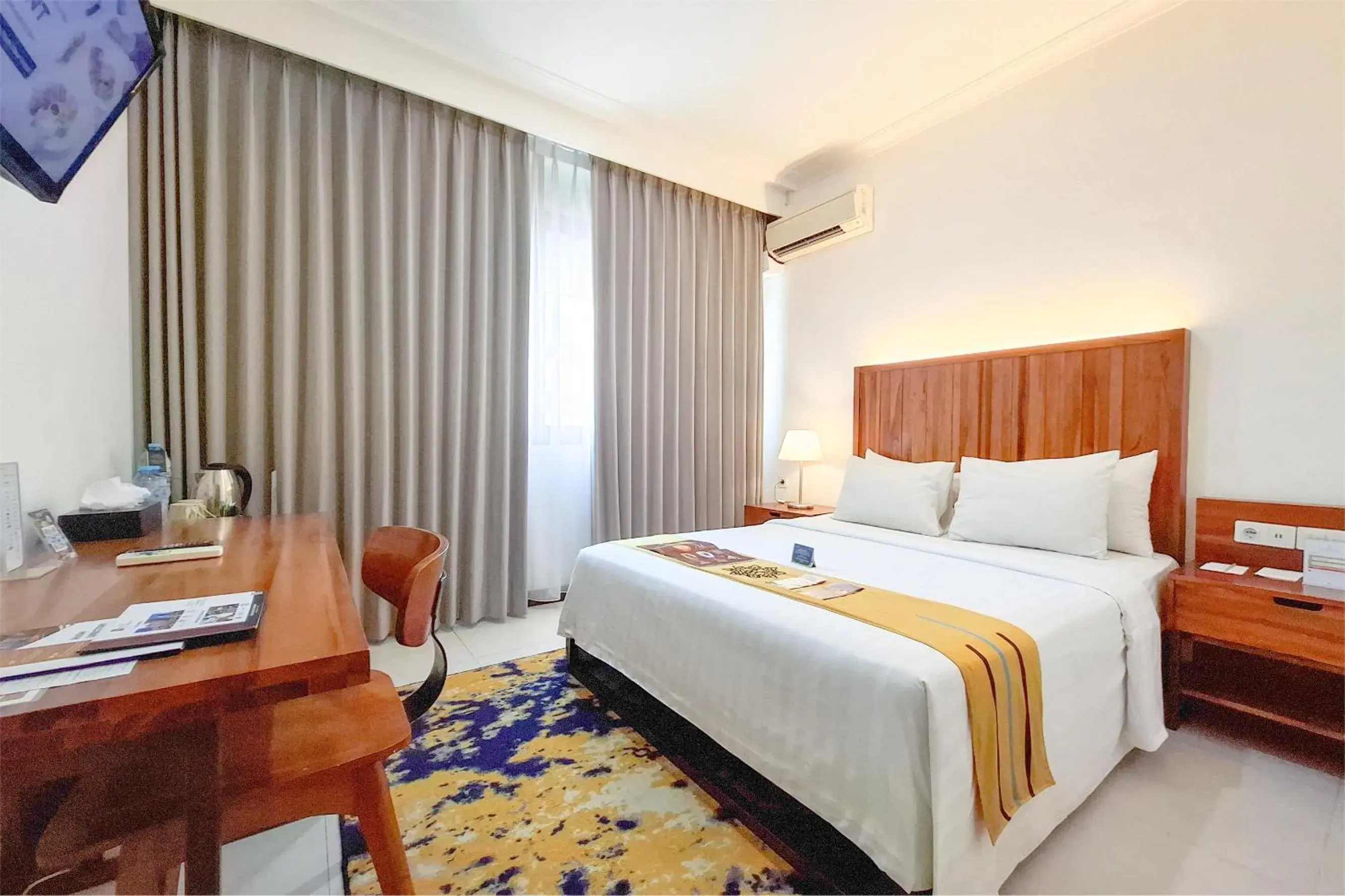 Bedroom, Bed in Metro Park View Hotel Kota Lama Semarang Bedroom, Bed in Metro Park View Hotel Kota Lama Semarang