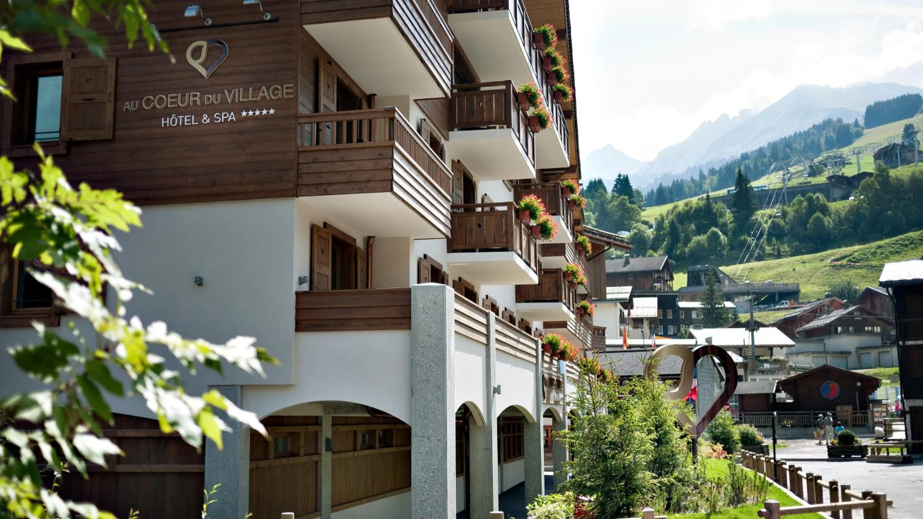 Property building in Au Coeur du Village