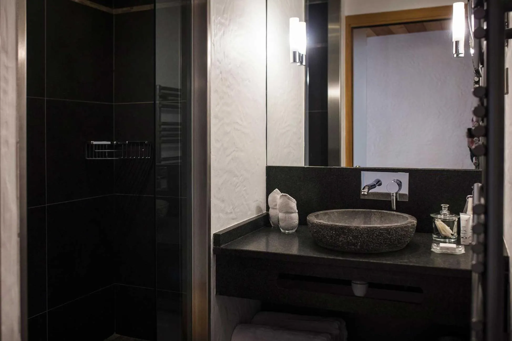 Shower in Au Coeur du Village