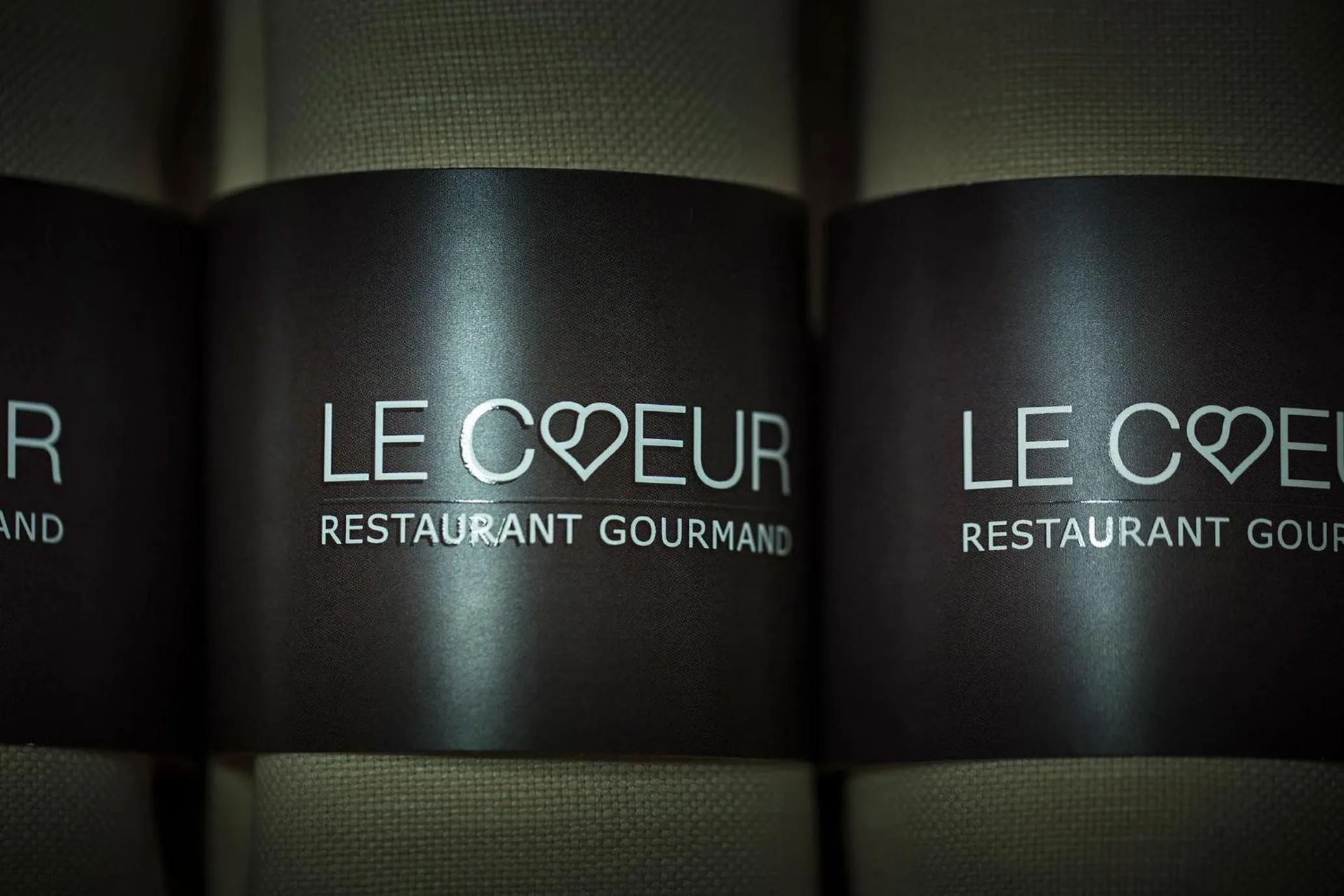 Restaurant/places to eat in Au Coeur du Village