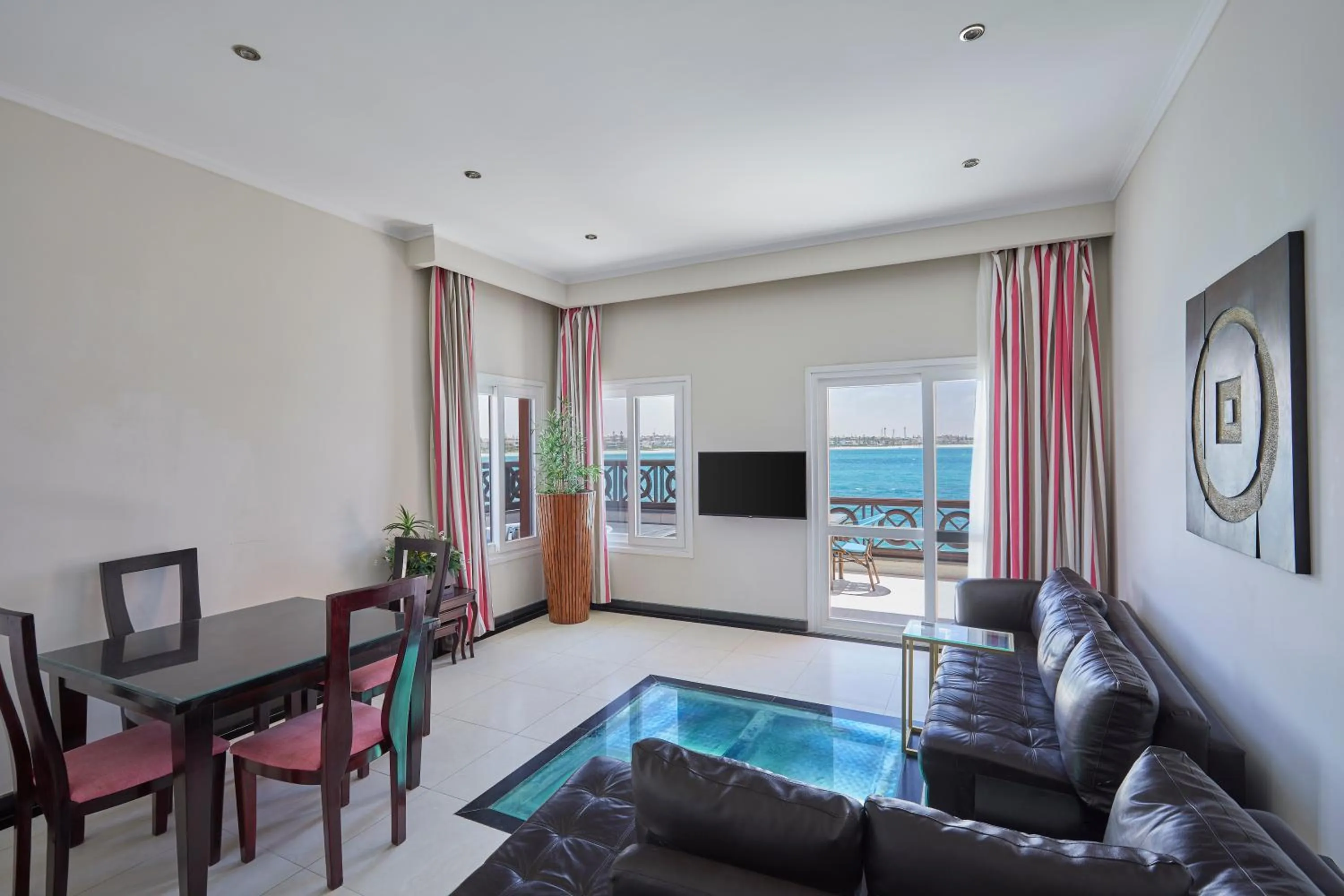 Golden Ocean Marina Hotel