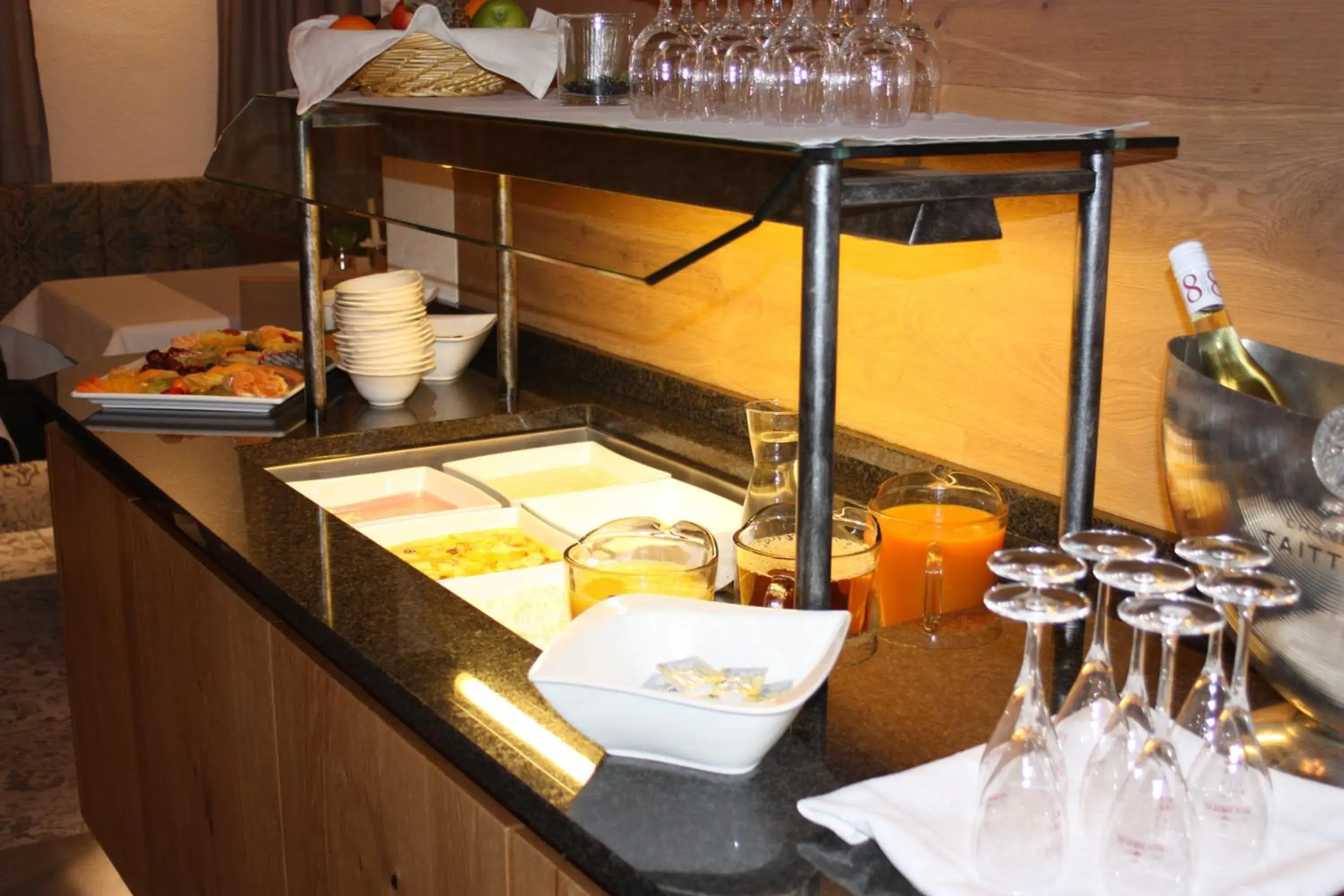 Breakfast, Restaurant/Places to Eat in Hotel Piz Buin