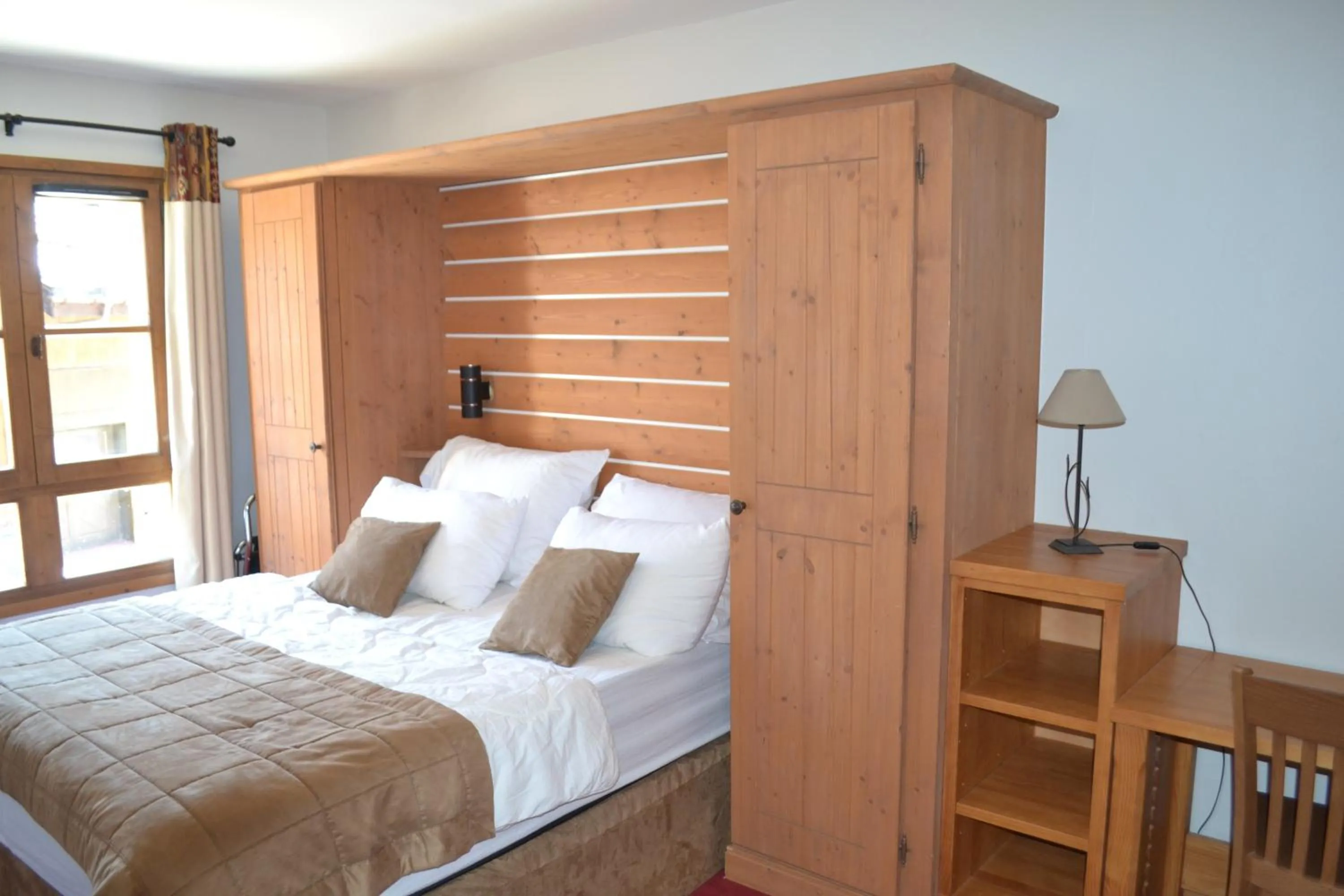 Photo of the whole room, Bed in Les Arcs 1950 - appartement 6 pers.