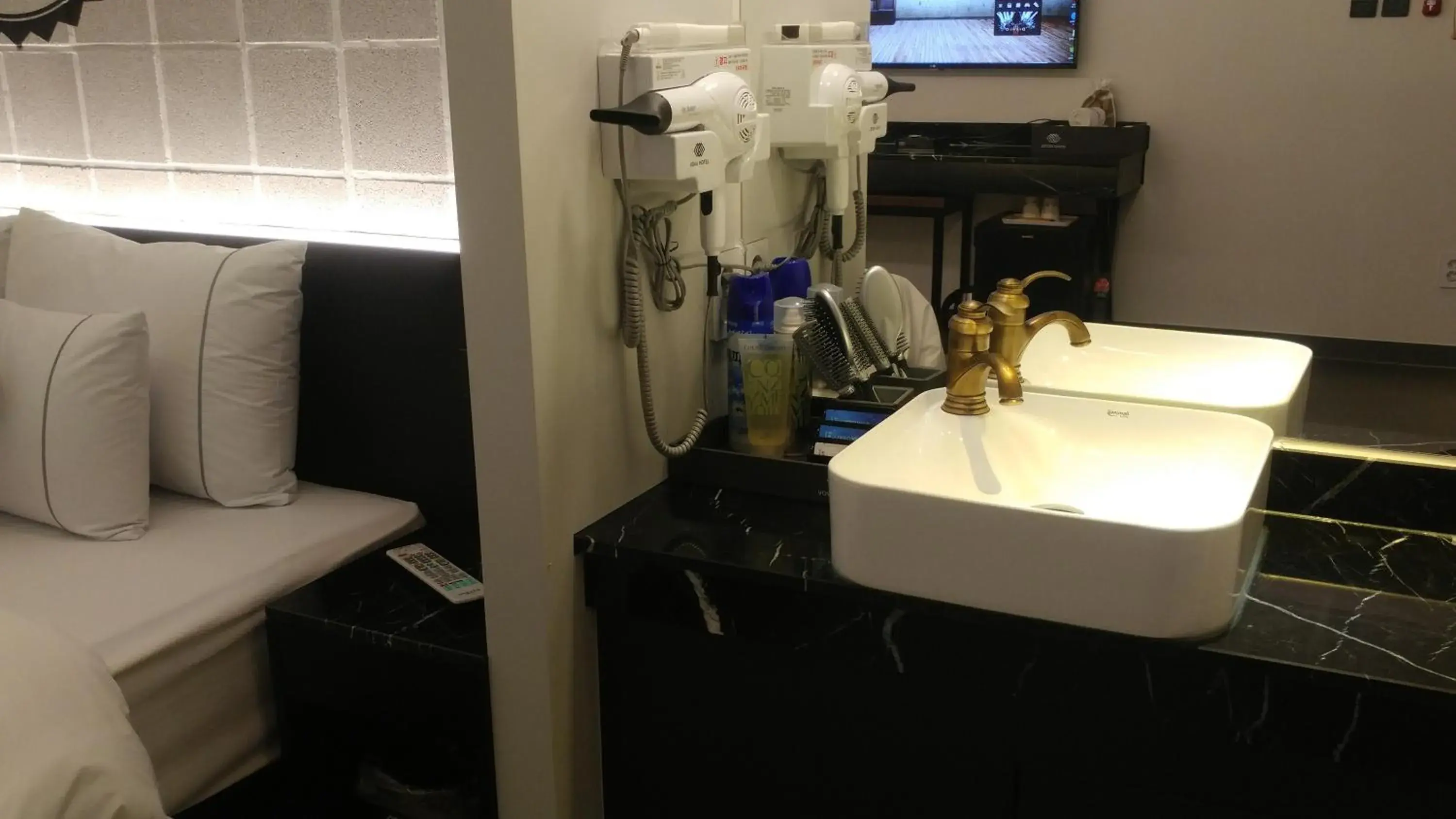 Nearby landmark, Bed in Vovo Hotel Nearby landmark, Bed in Vovo Hotel