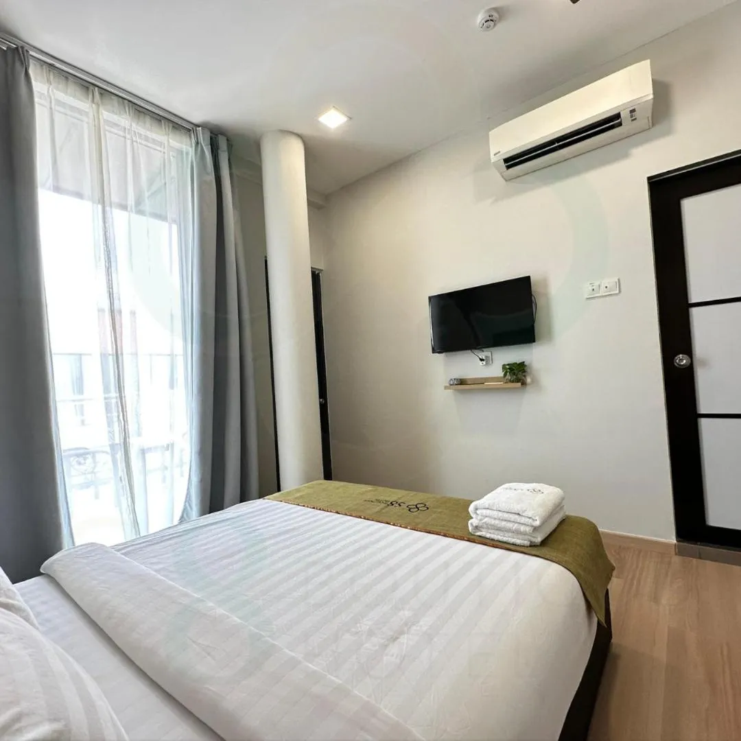 Bed in S8 Boutique Hotel near KLIA 1 & KLIA 2