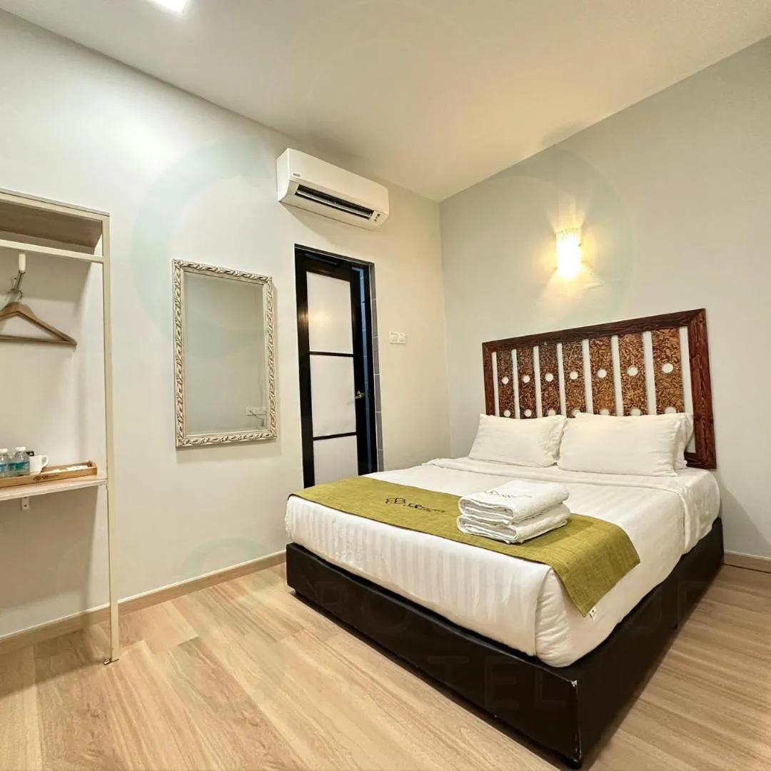Bed in S8 Boutique Hotel near KLIA 1 & KLIA 2