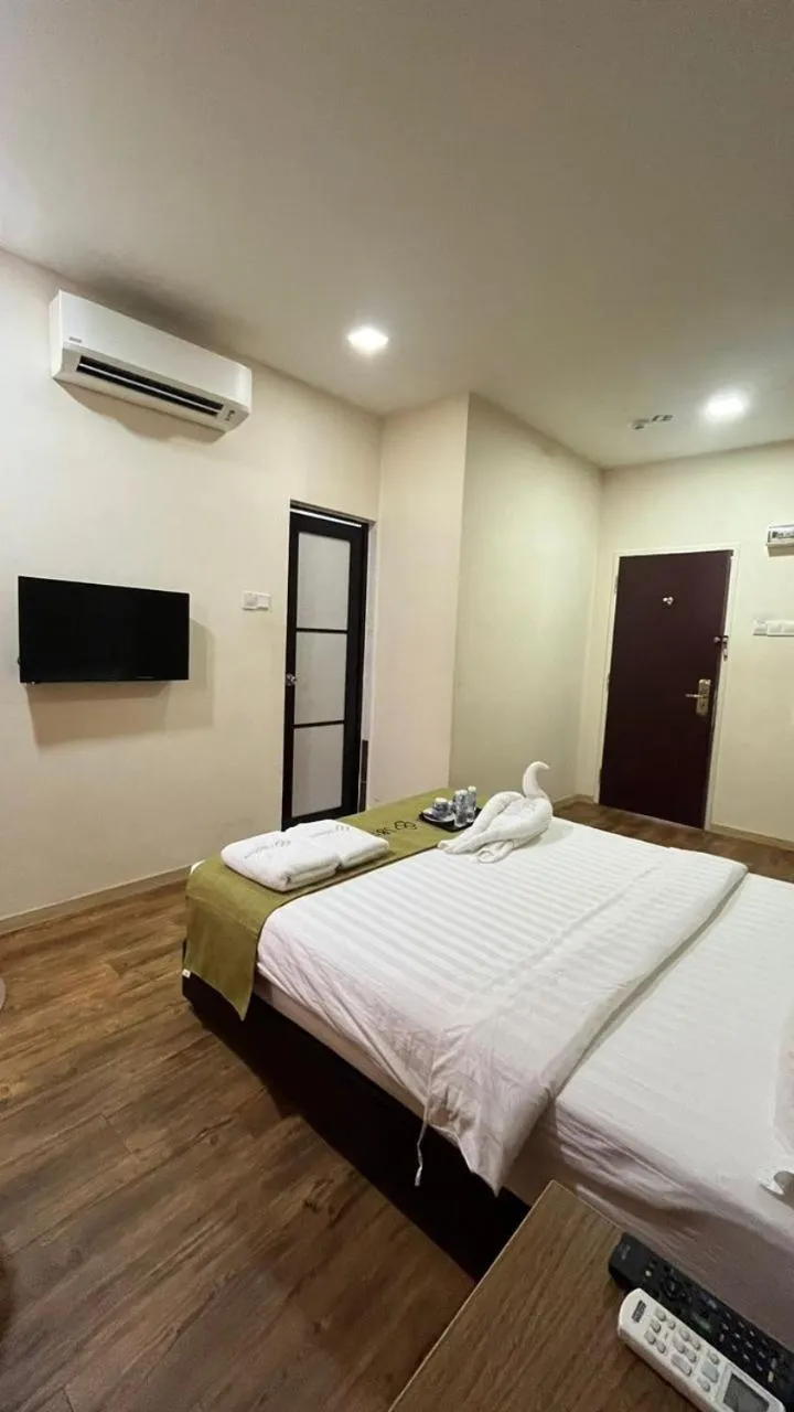 Bed in S8 Boutique Hotel near KLIA 1 & KLIA 2