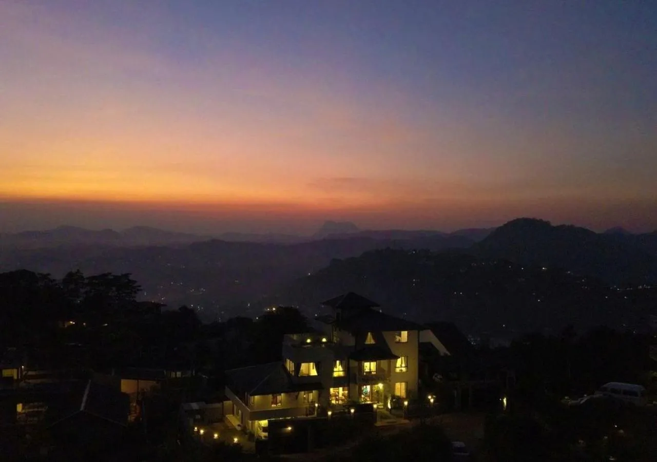 Neighbourhood in Idyllic Vista