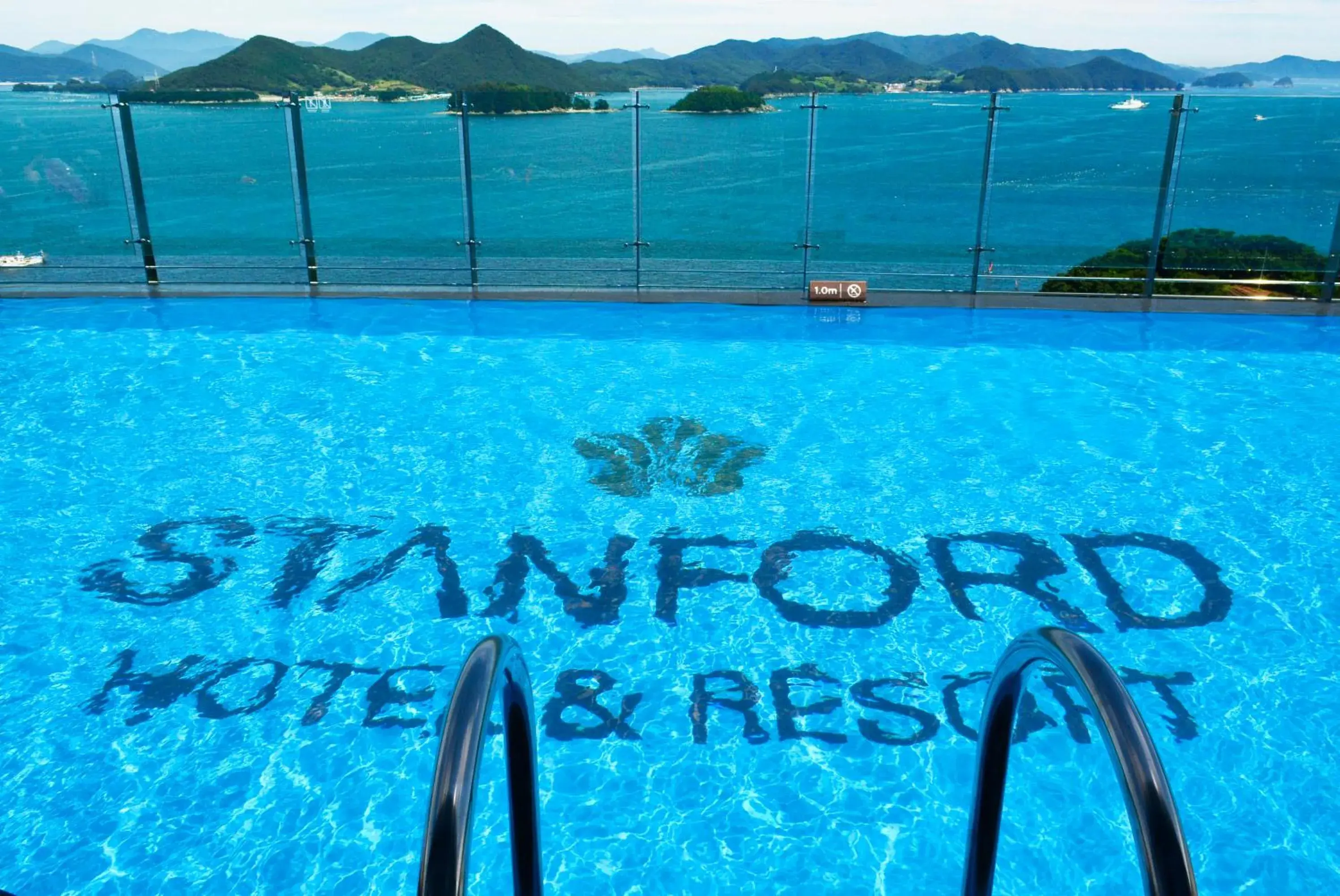 Swimming pool in Stanford Hotel&Resort Tongyeong Swimming pool in Stanford Hotel&Resort Tongyeong