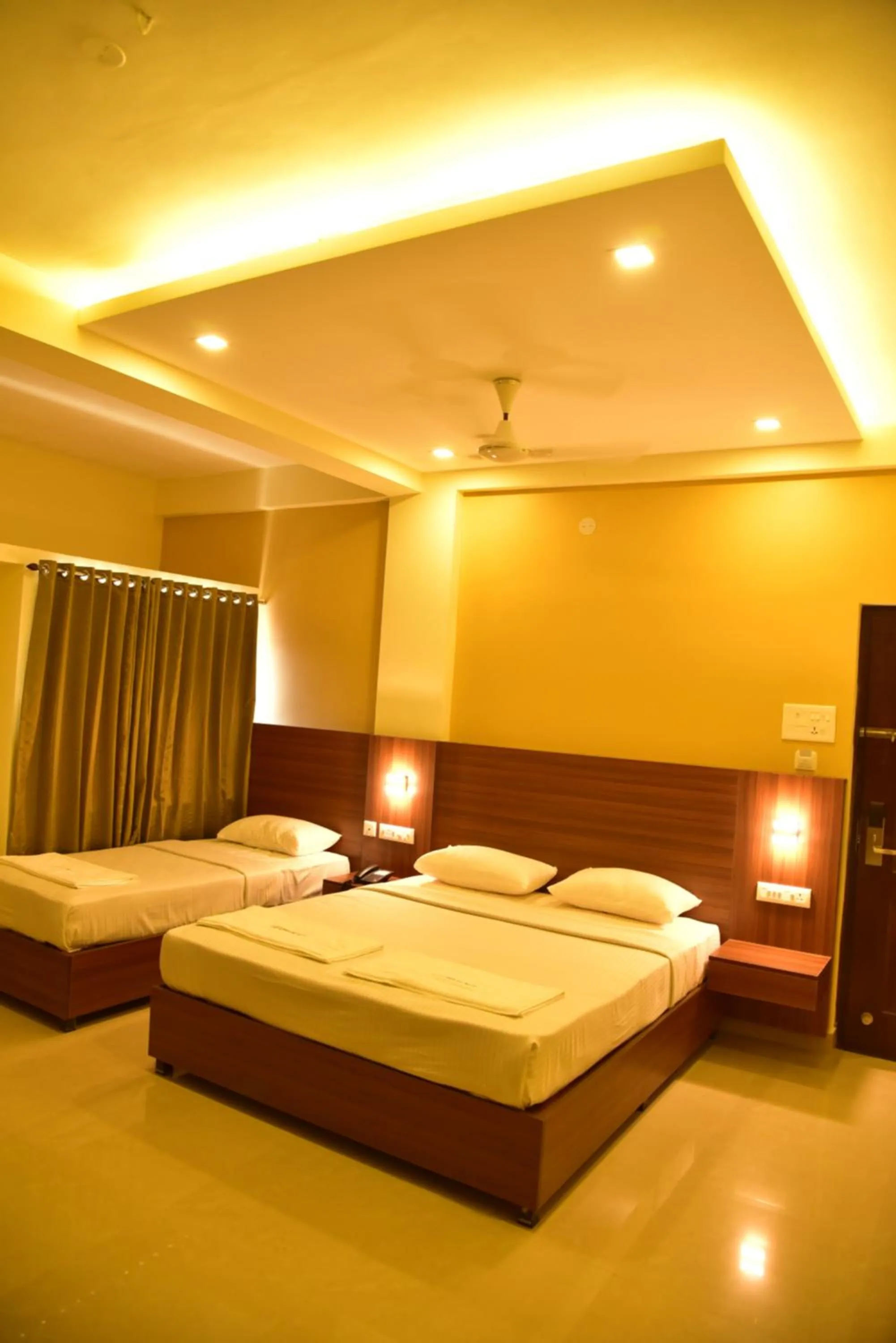 Photo of the whole room, Bed in Hotel Citywalk Residency