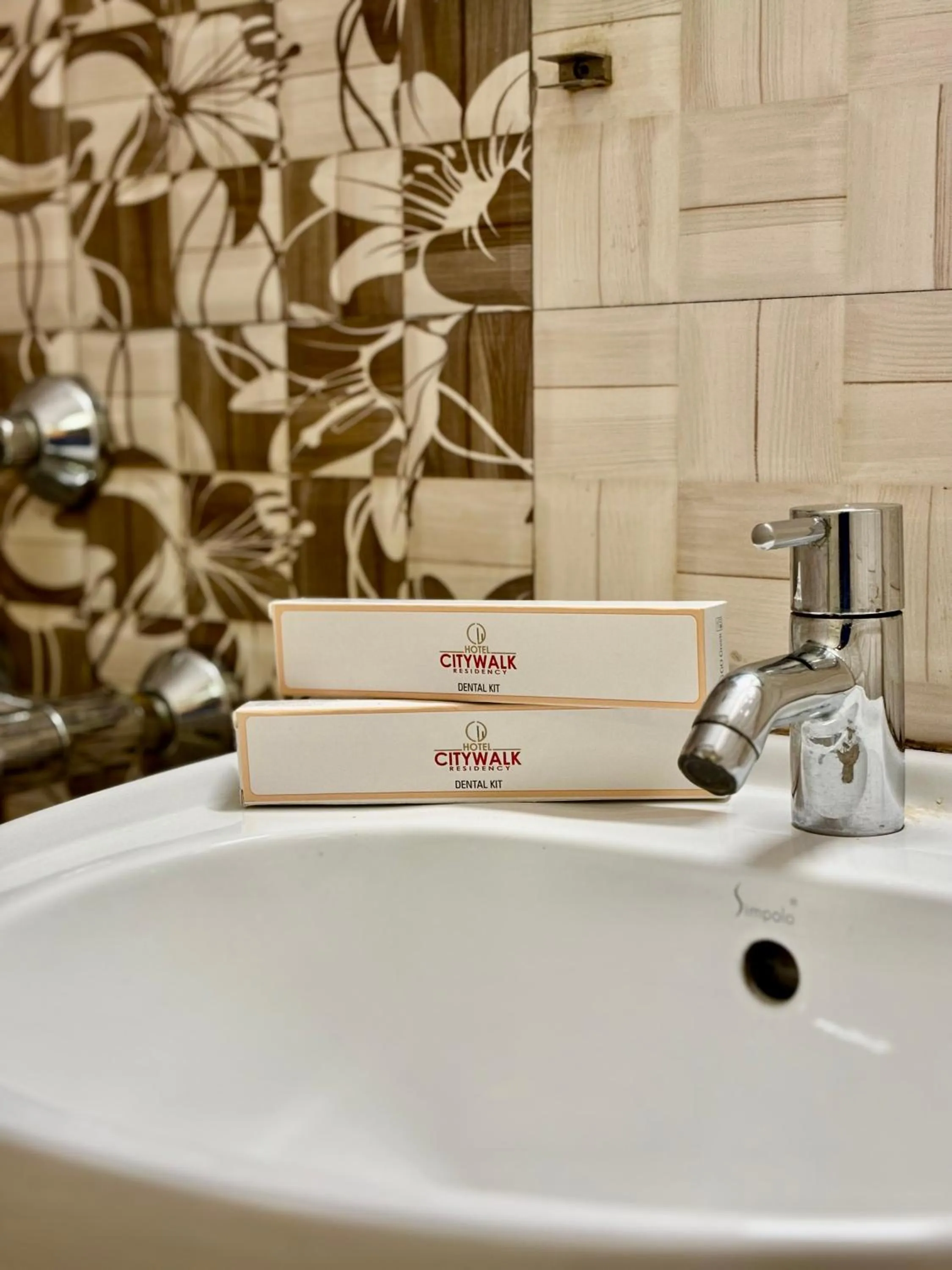 Bathroom in Hotel Citywalk Residency