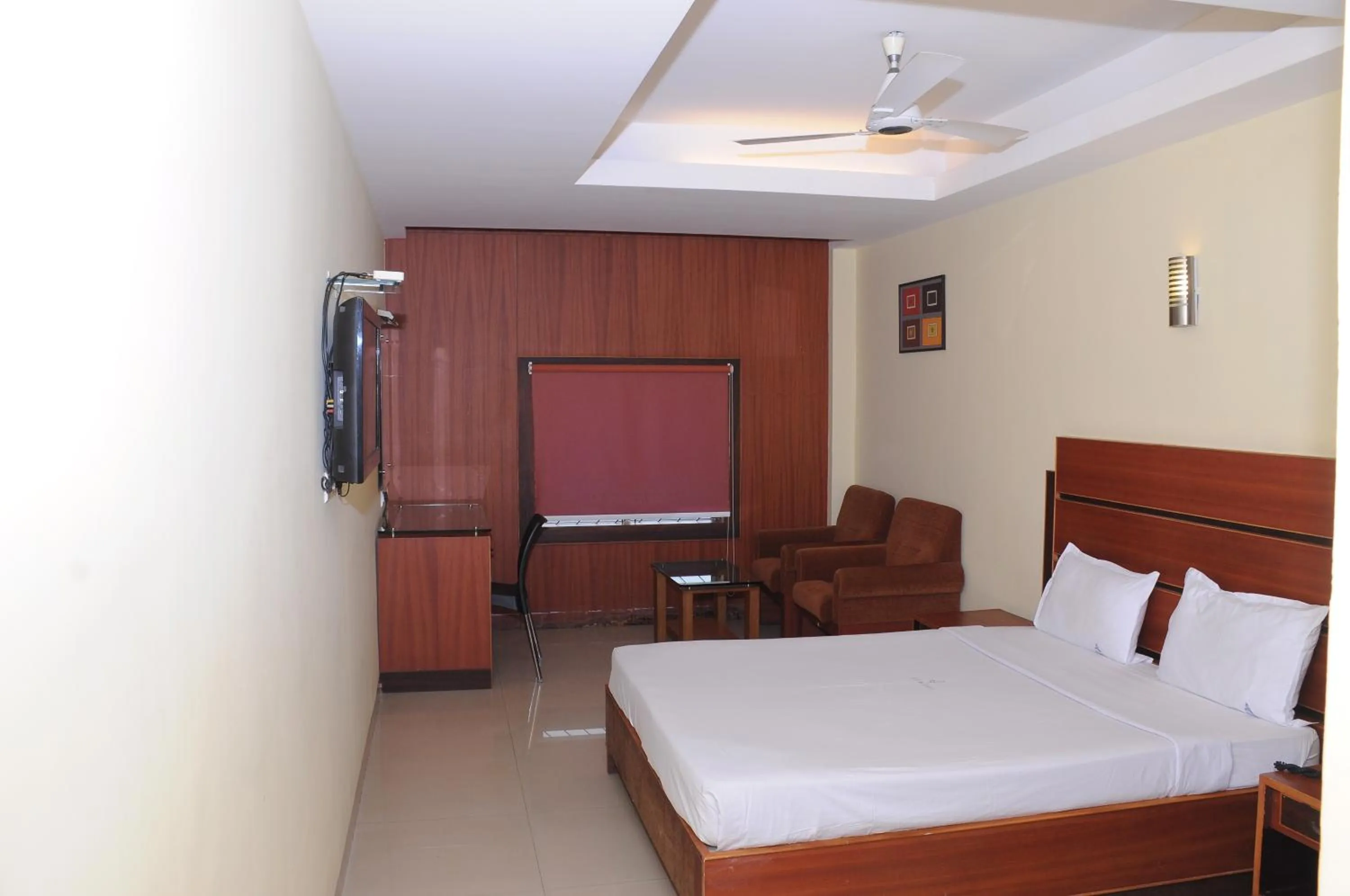 Bed in Alhind Calicut Tower