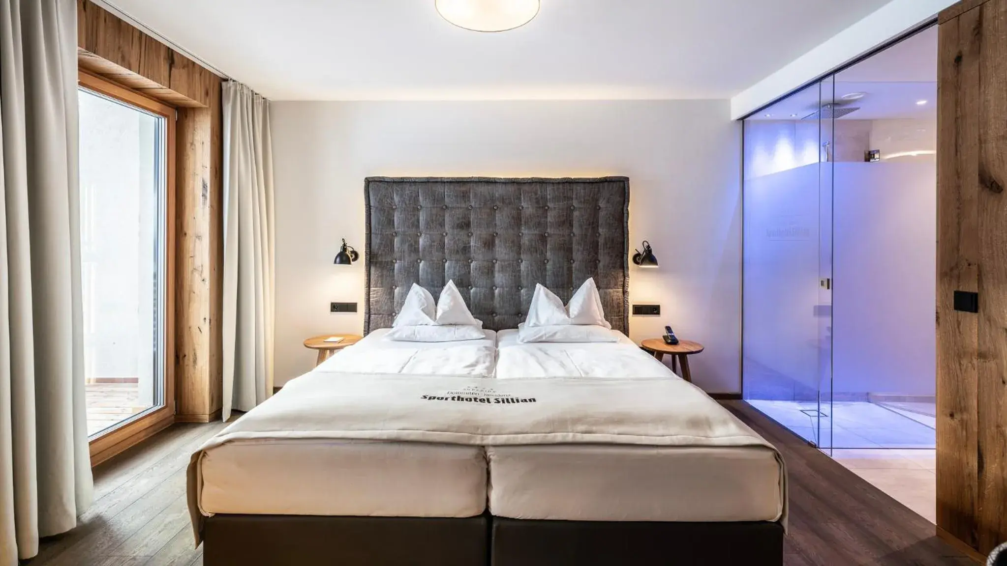 Junior Suite in Dolomiten Residenz - Sporthotel Sillian Junior Suite in Dolomiten Residenz - Sporthotel Sillian