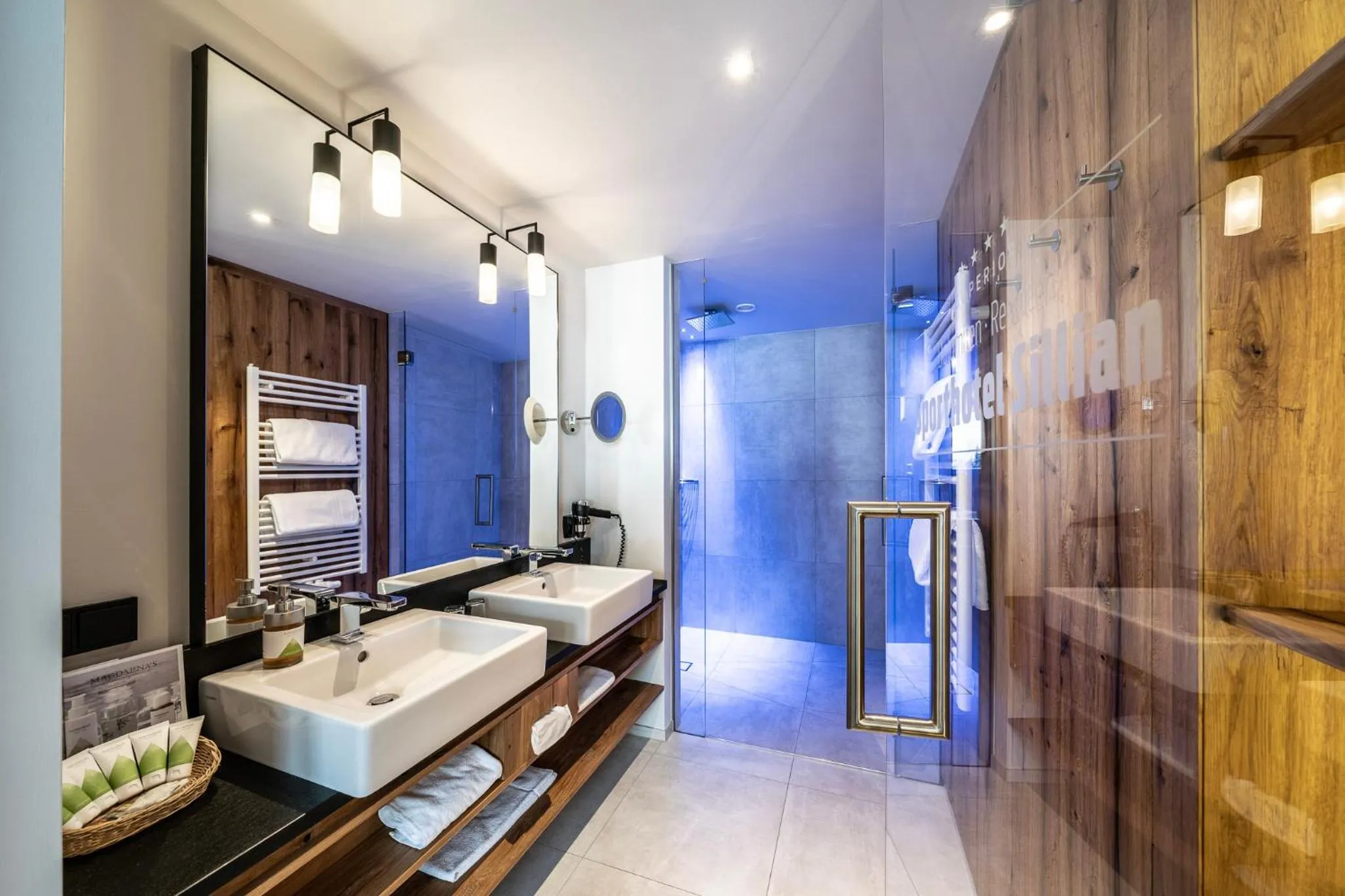 Bathroom in Dolomiten Residenz - Sporthotel Sillian