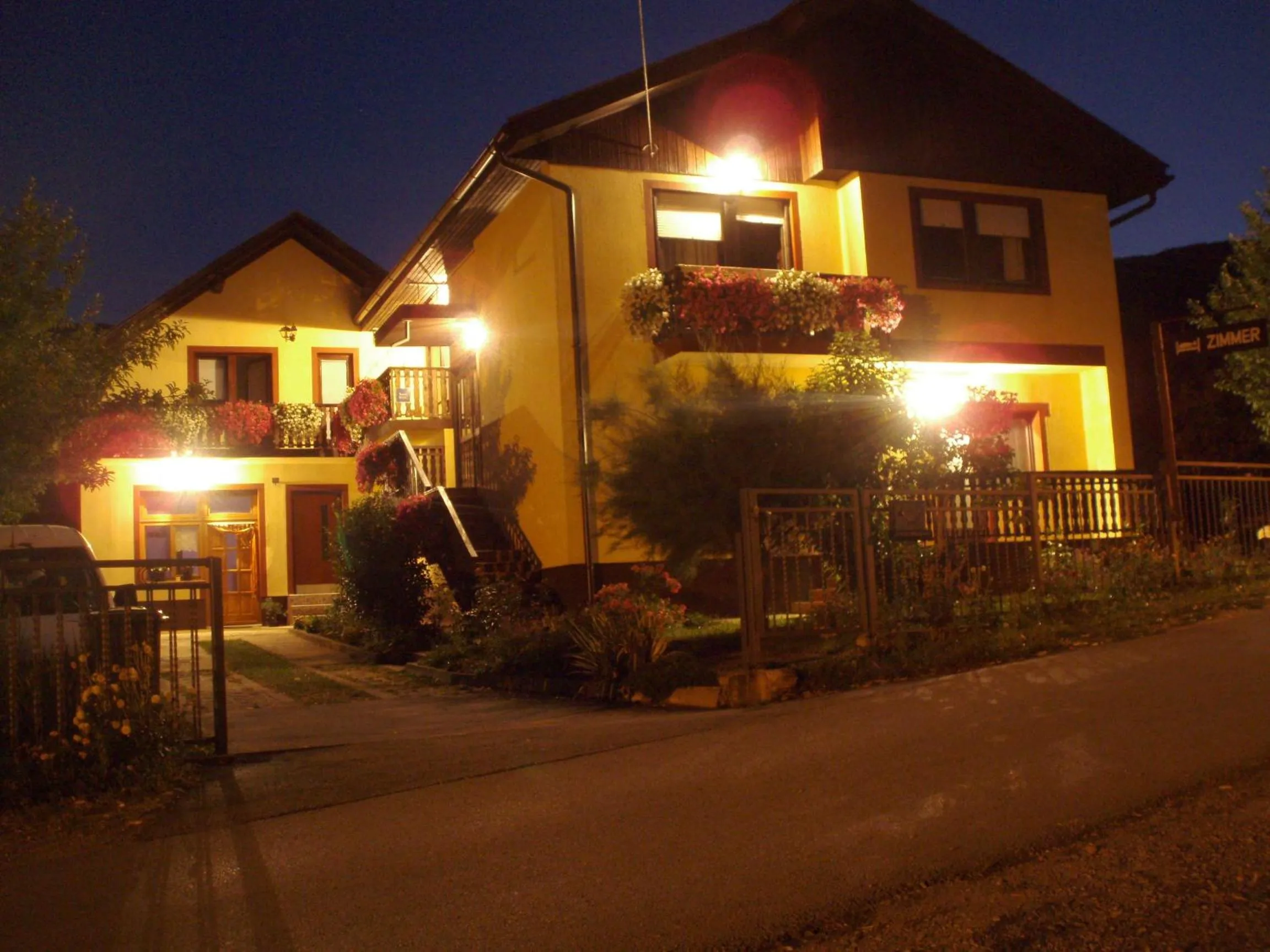Facade/entrance in St George B&B