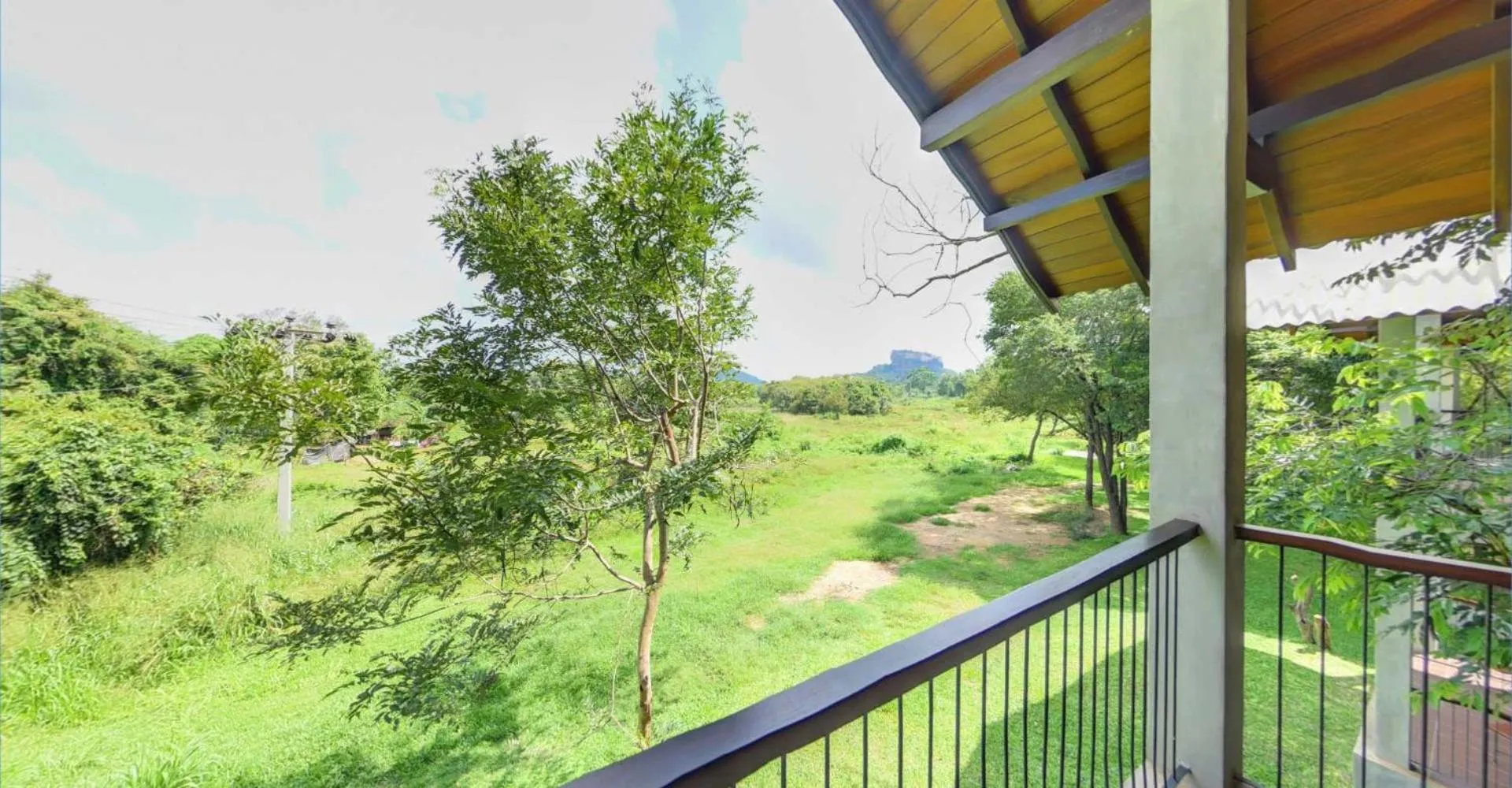 Natural landscape in Ehalagala Lake Resort