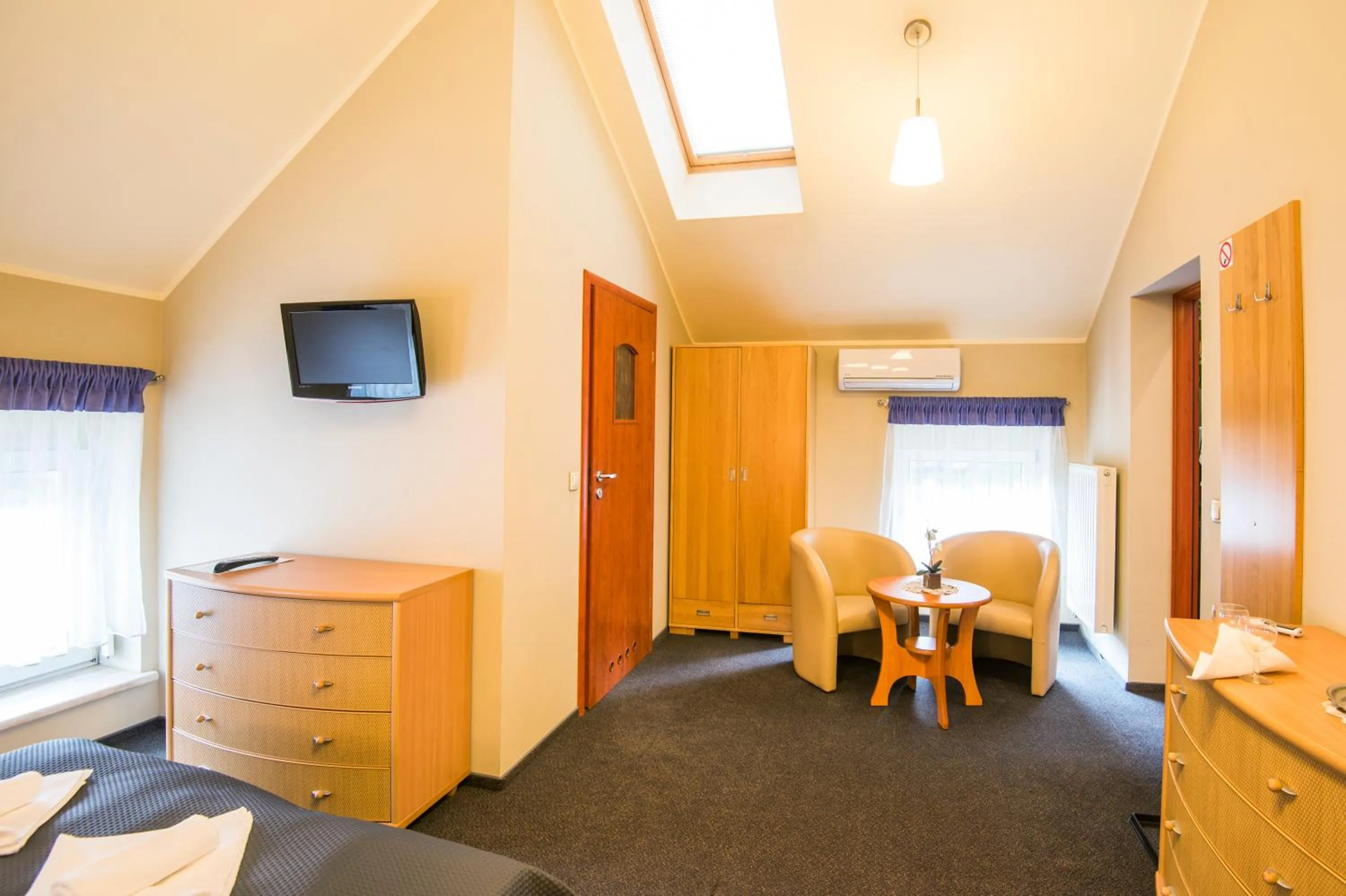 TV and multimedia, Bed in H31