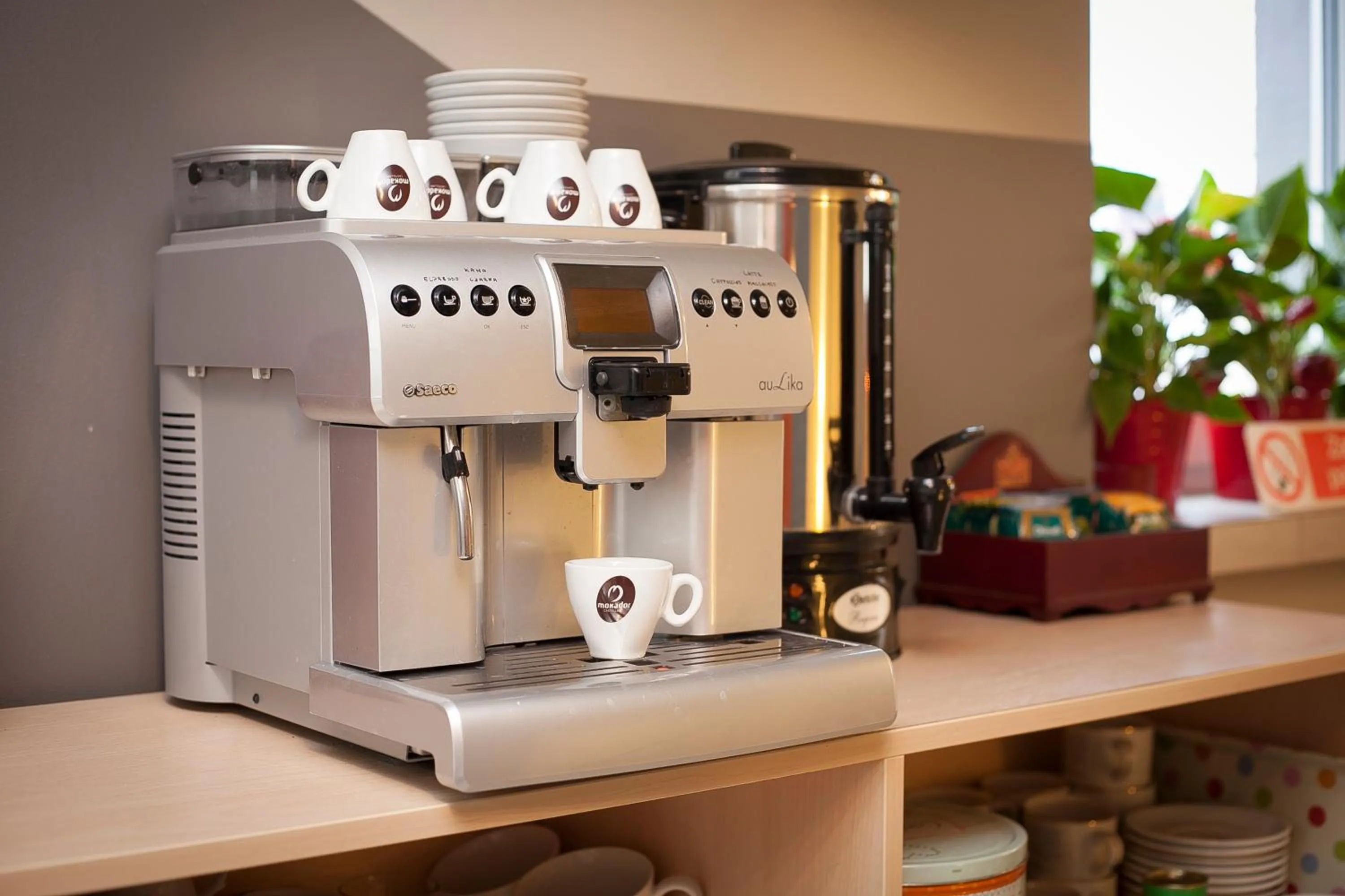 Coffee/tea facilities in H31