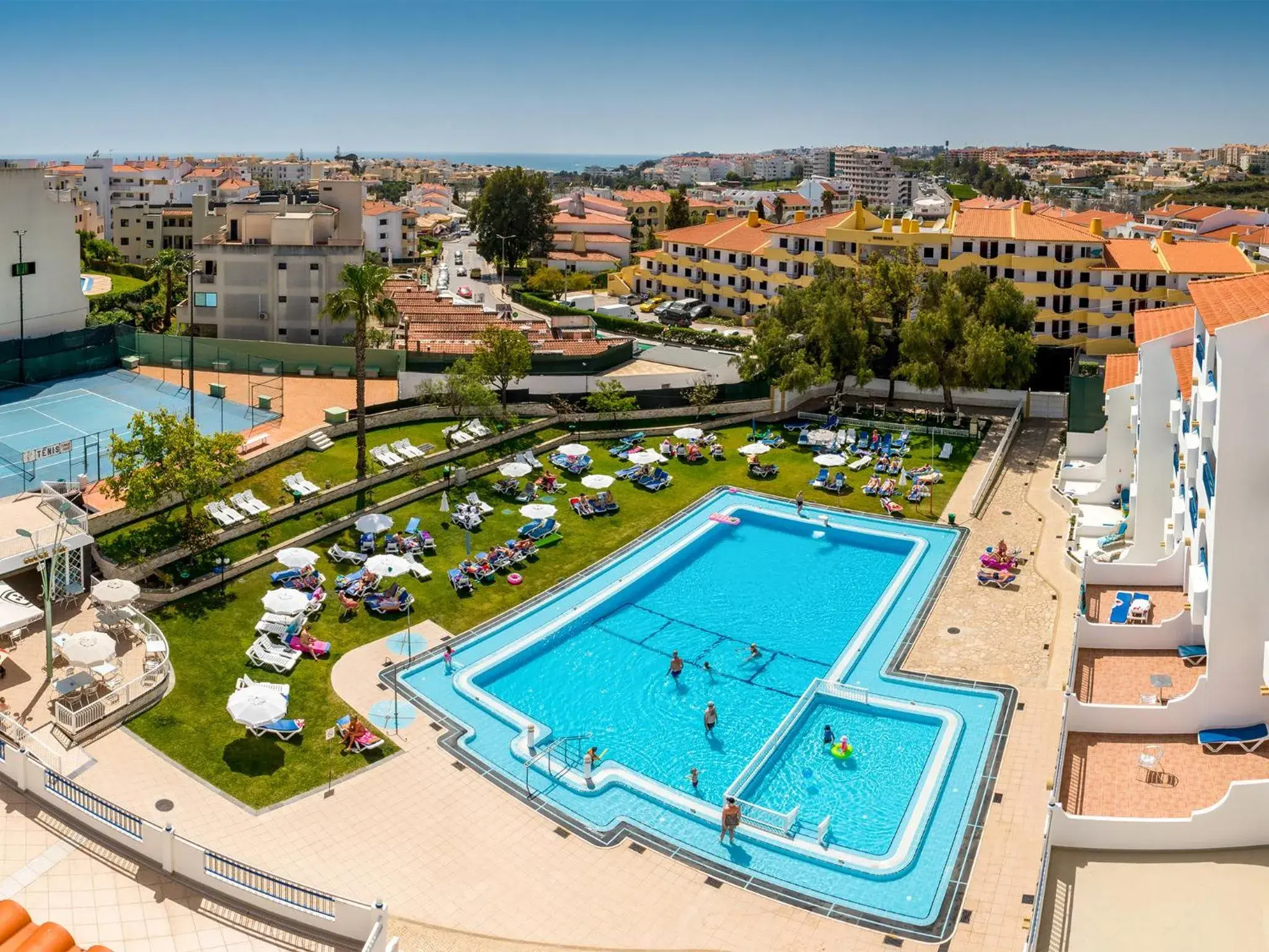 Bird's eye view in Tropical Sol Bird's eye view in Tropical Sol