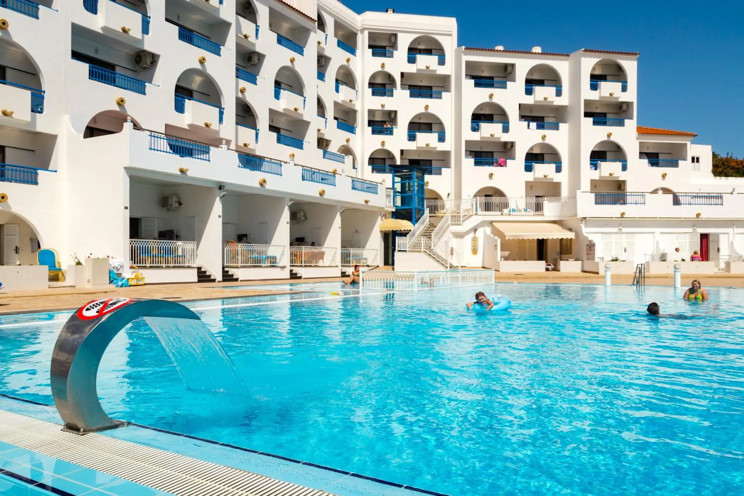 Swimming pool in Tropical Sol Swimming pool in Tropical Sol