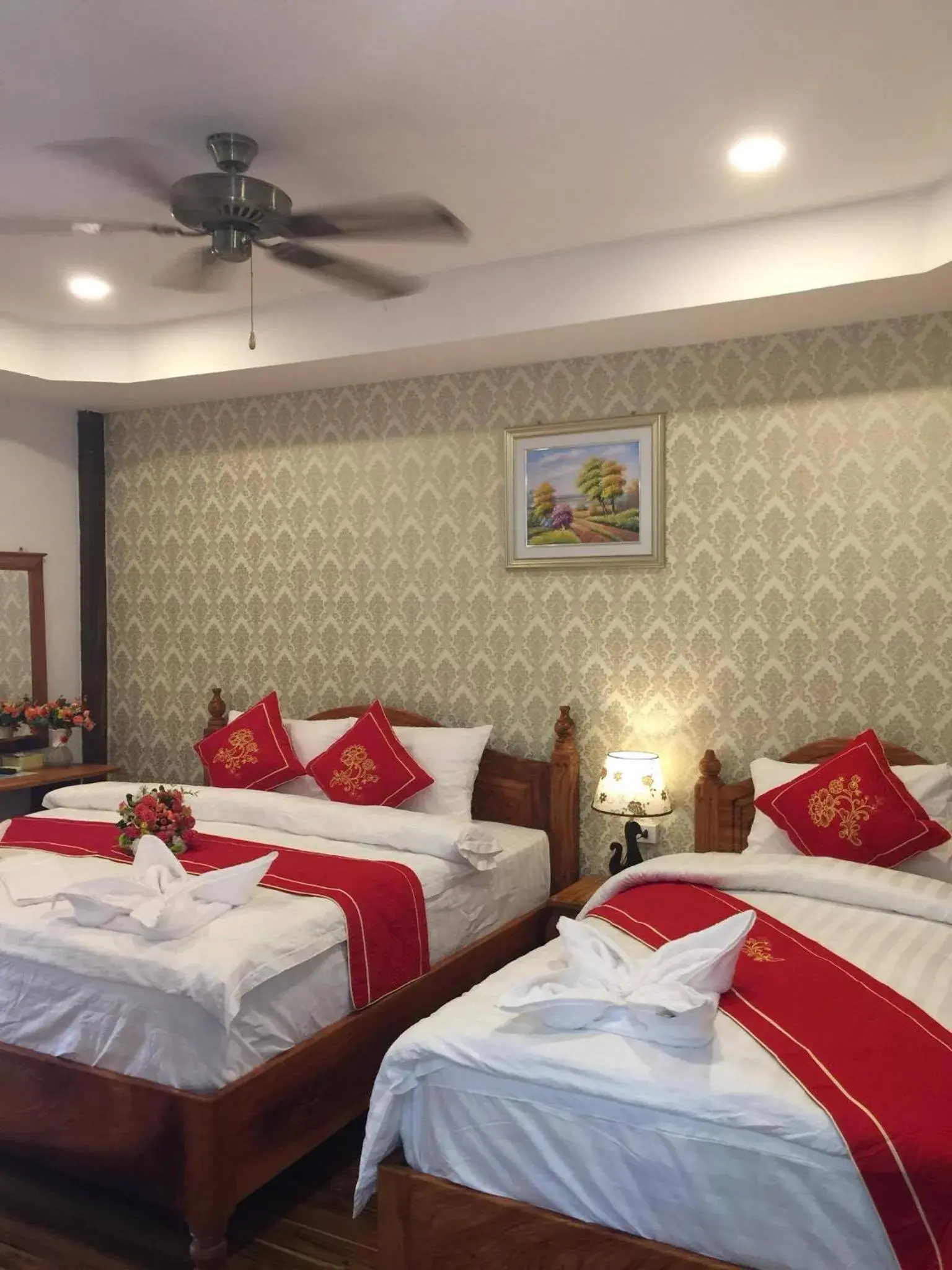 Bed in Golden Lotus Namkhan View Bed in Golden Lotus Namkhan View