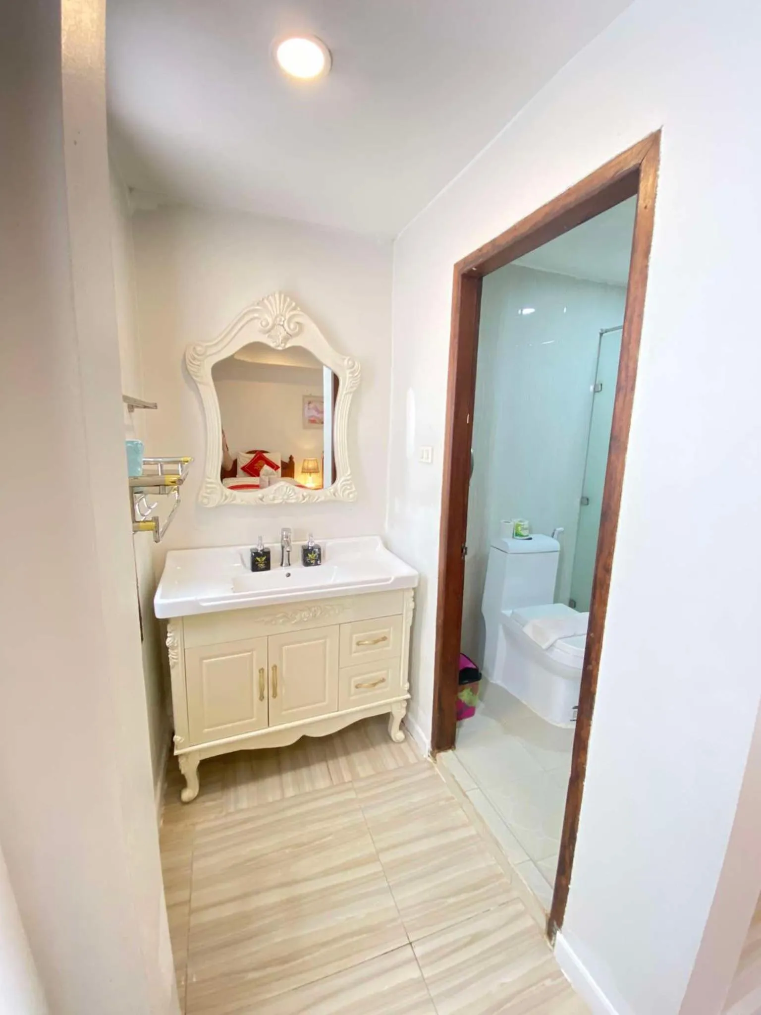 Toilet in Luang Prabang Golden Lotus Villa River View