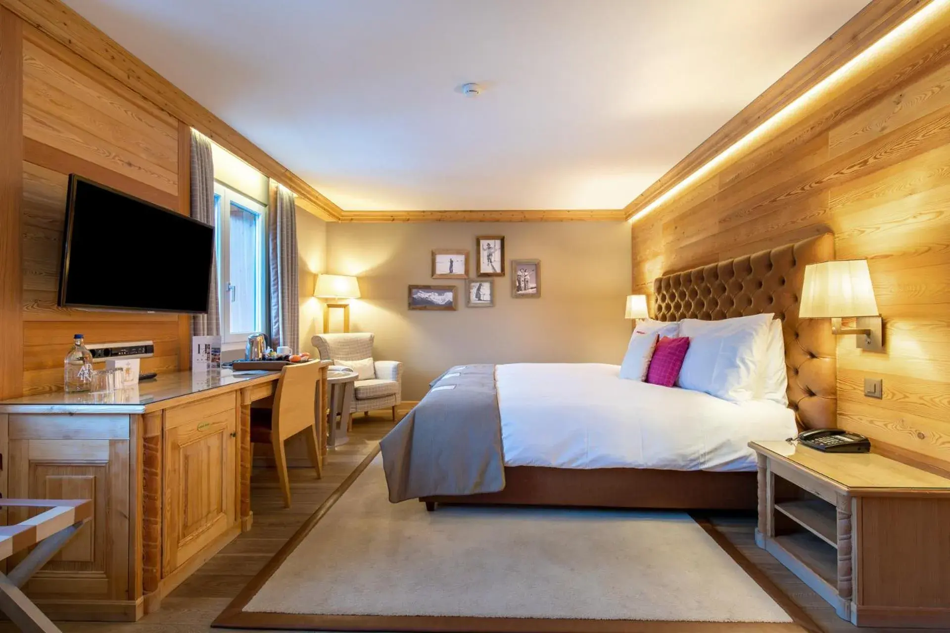 Bed in Hotel Royal Bed in Hotel Royal