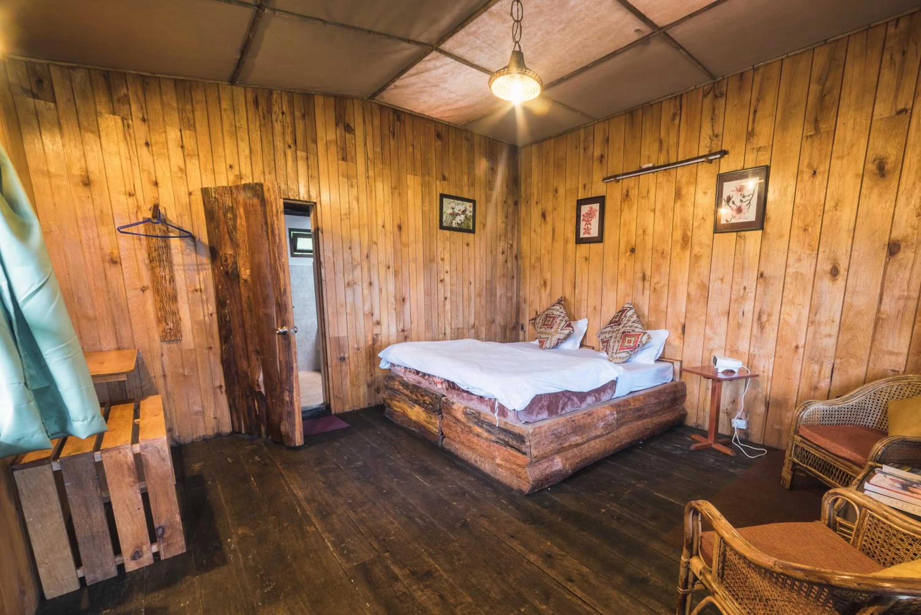 Bed in Munlom Nature Resort