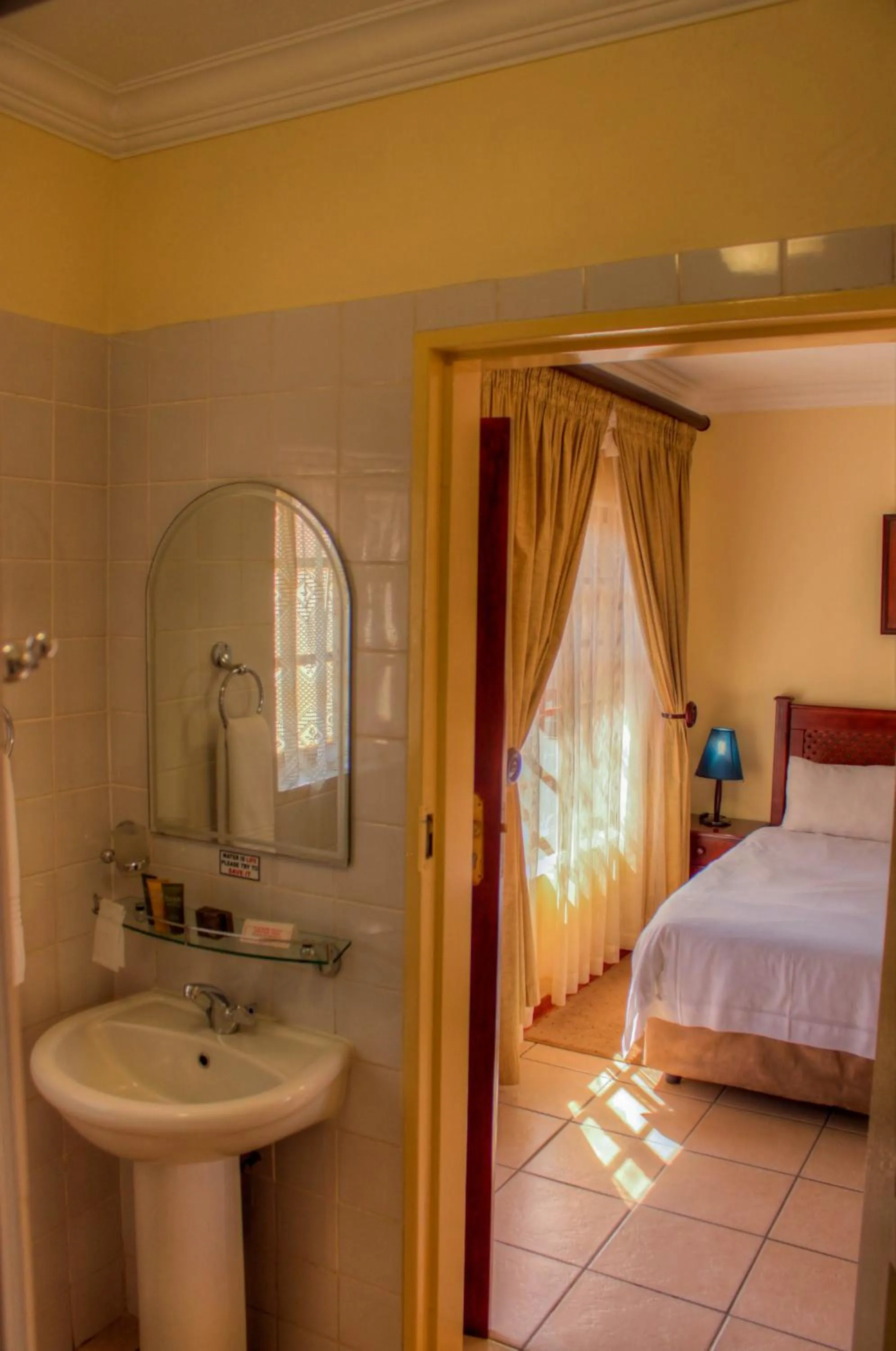 Bed in Marlot Guest House