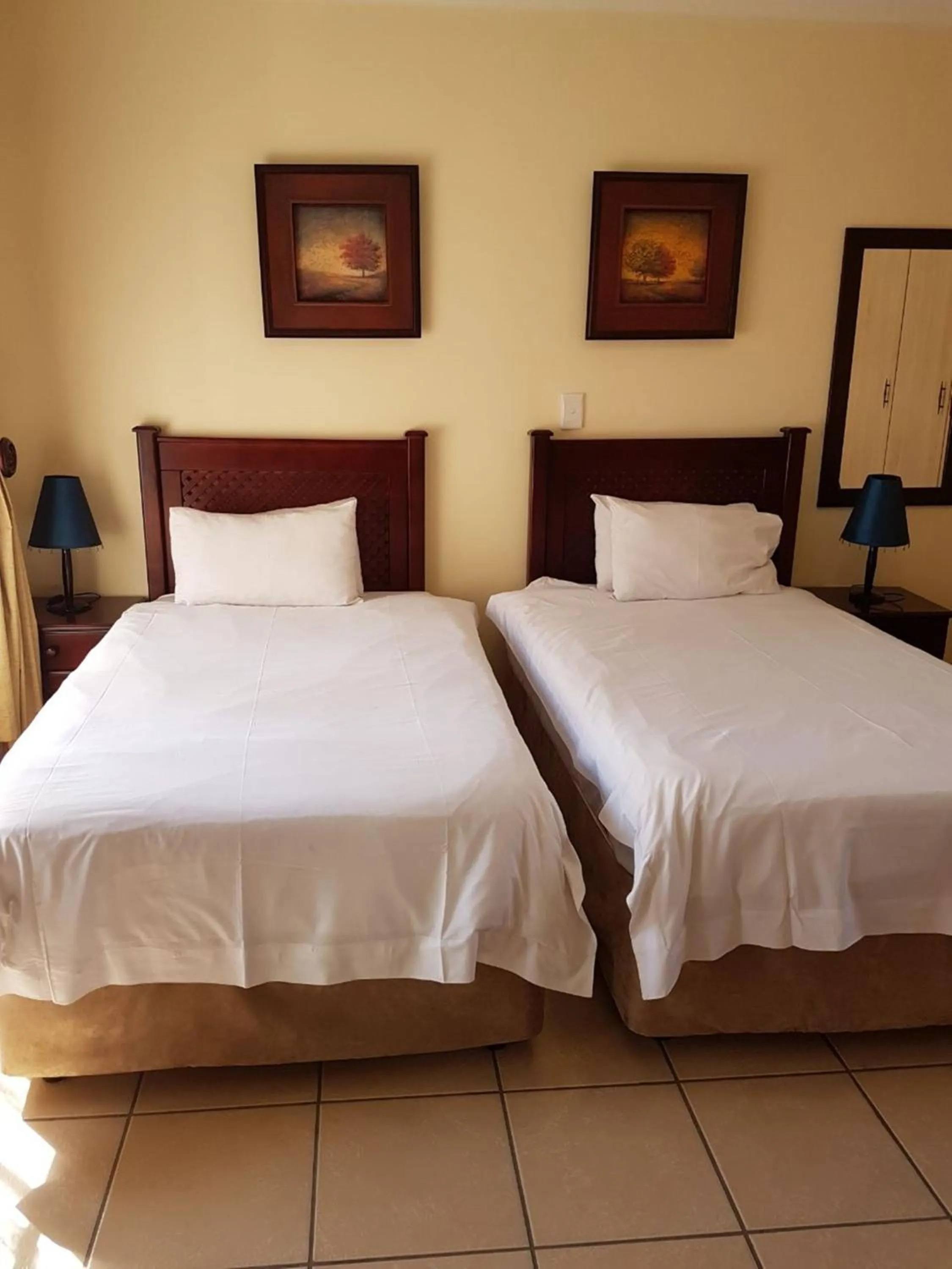 Bed in Marlot Guest House