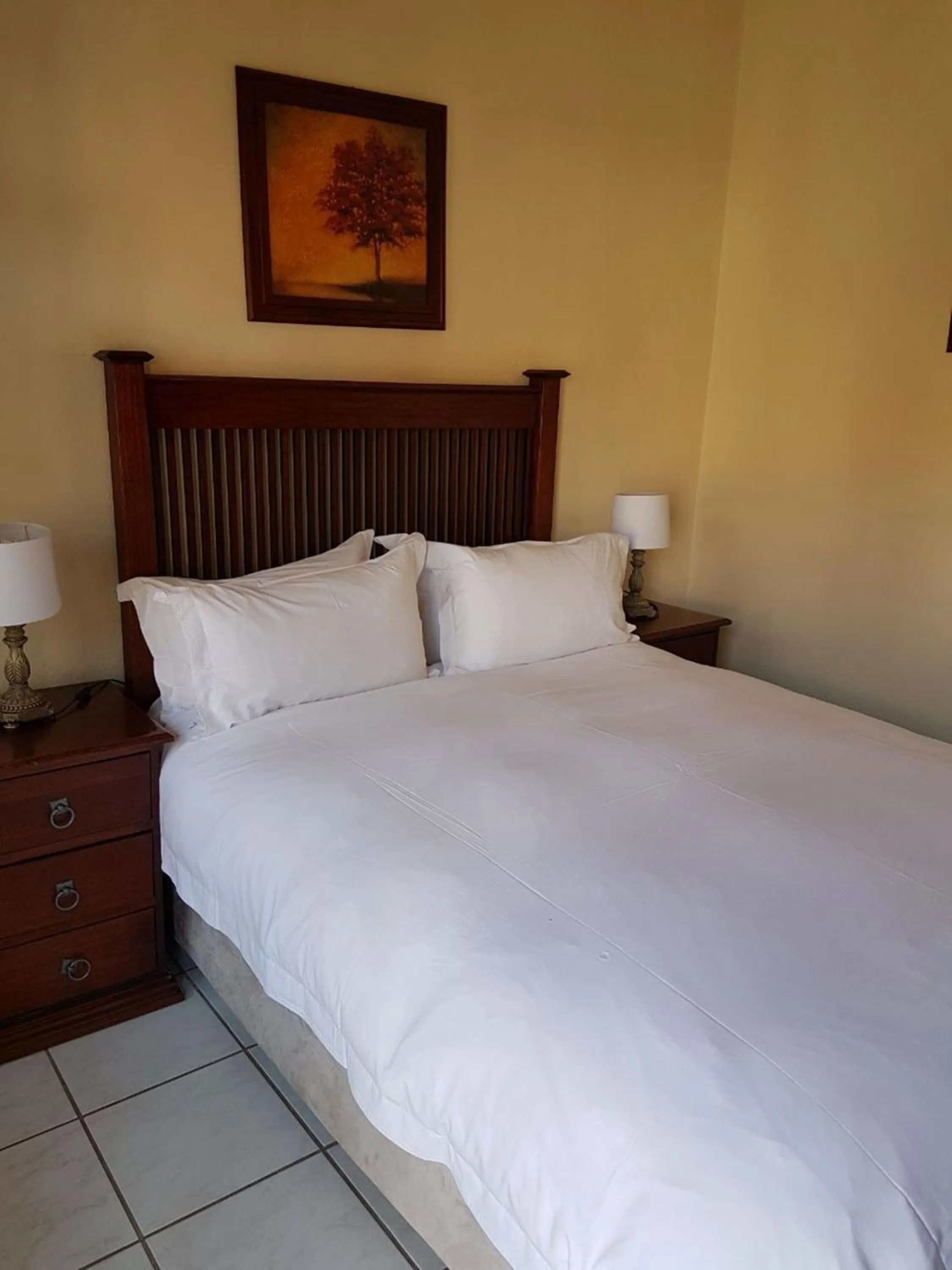 Bed in Marlot Guest House