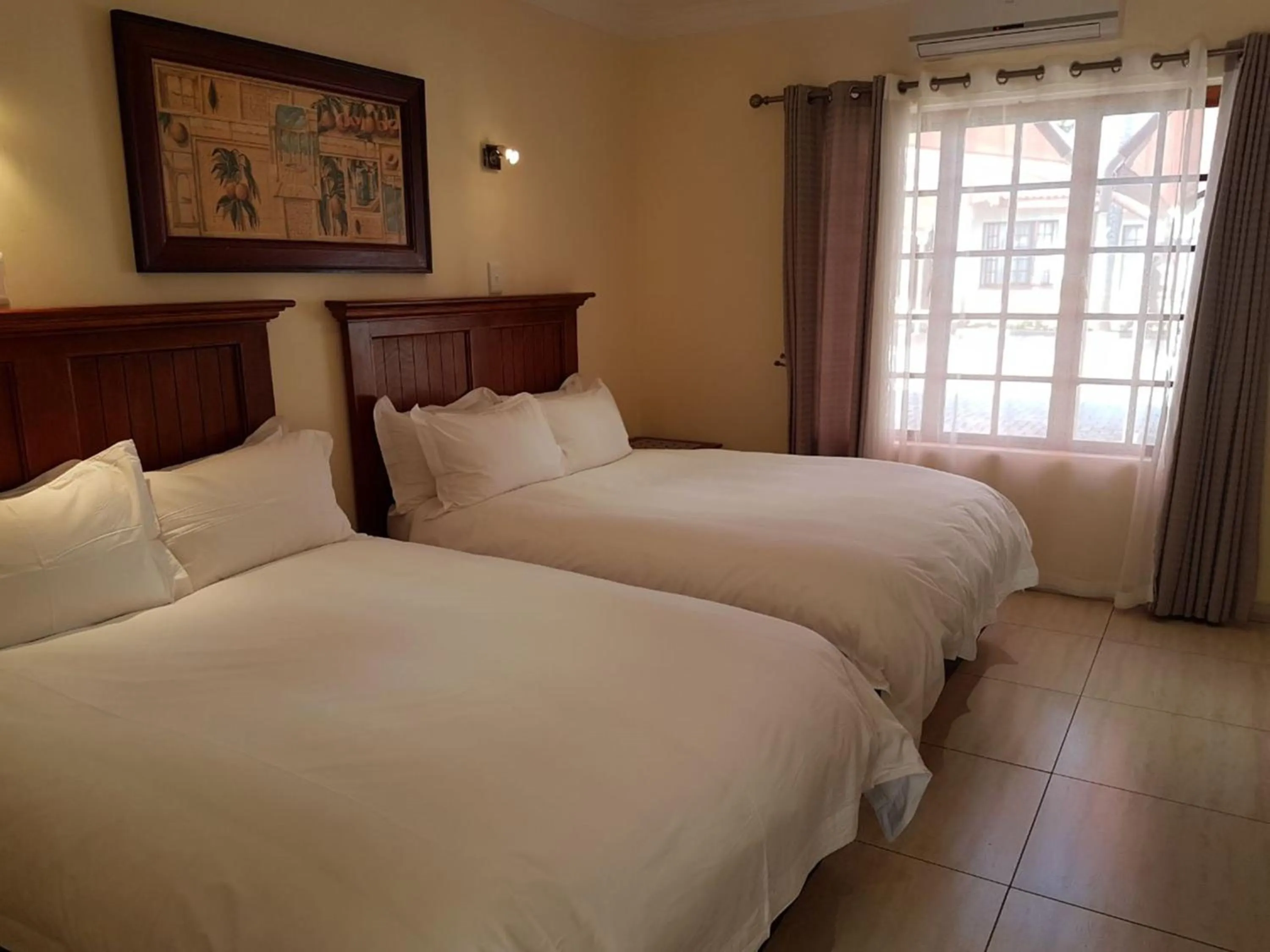 Bed in Marlot Guest House