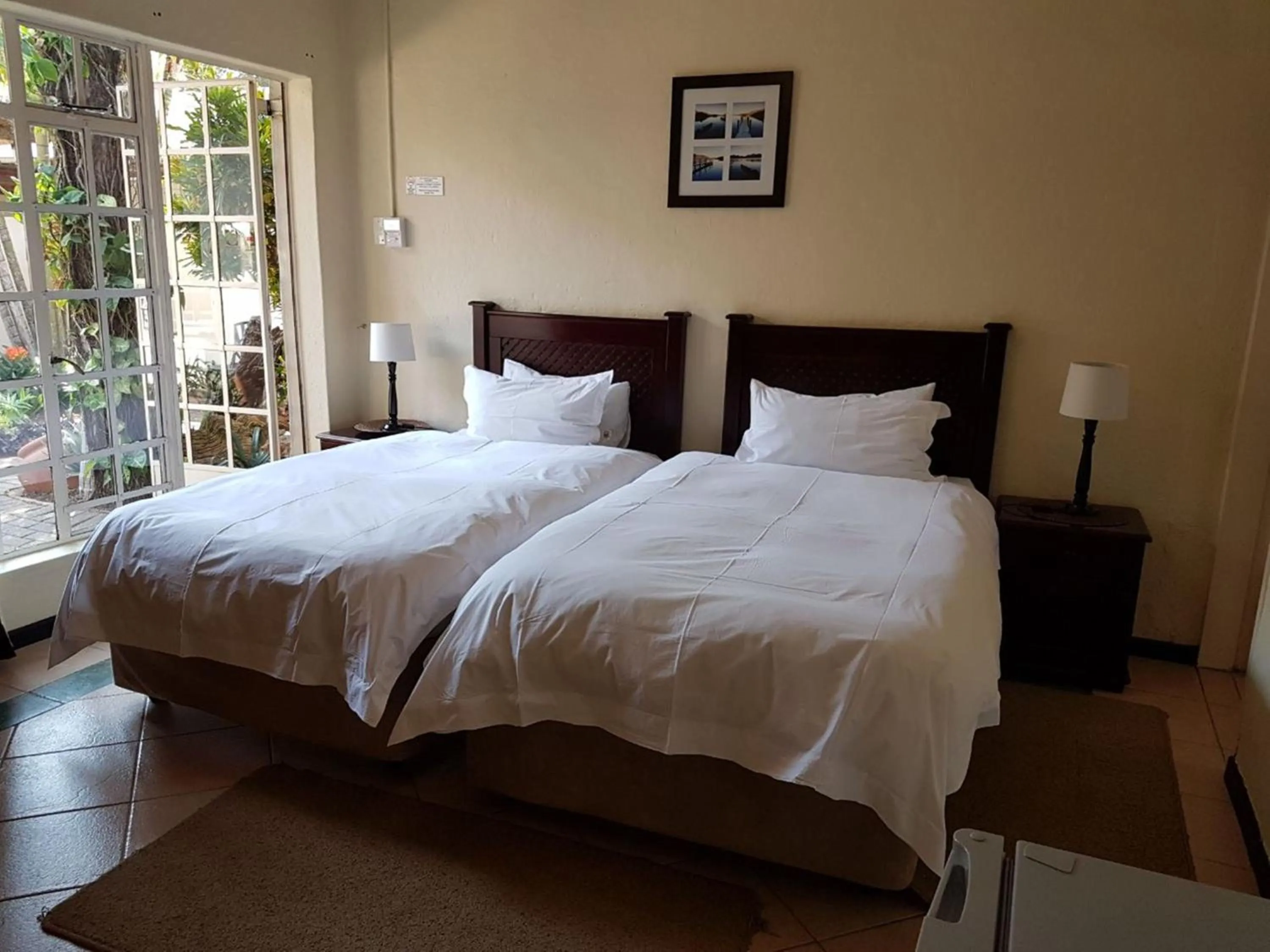 Bed in Marlot Guest House