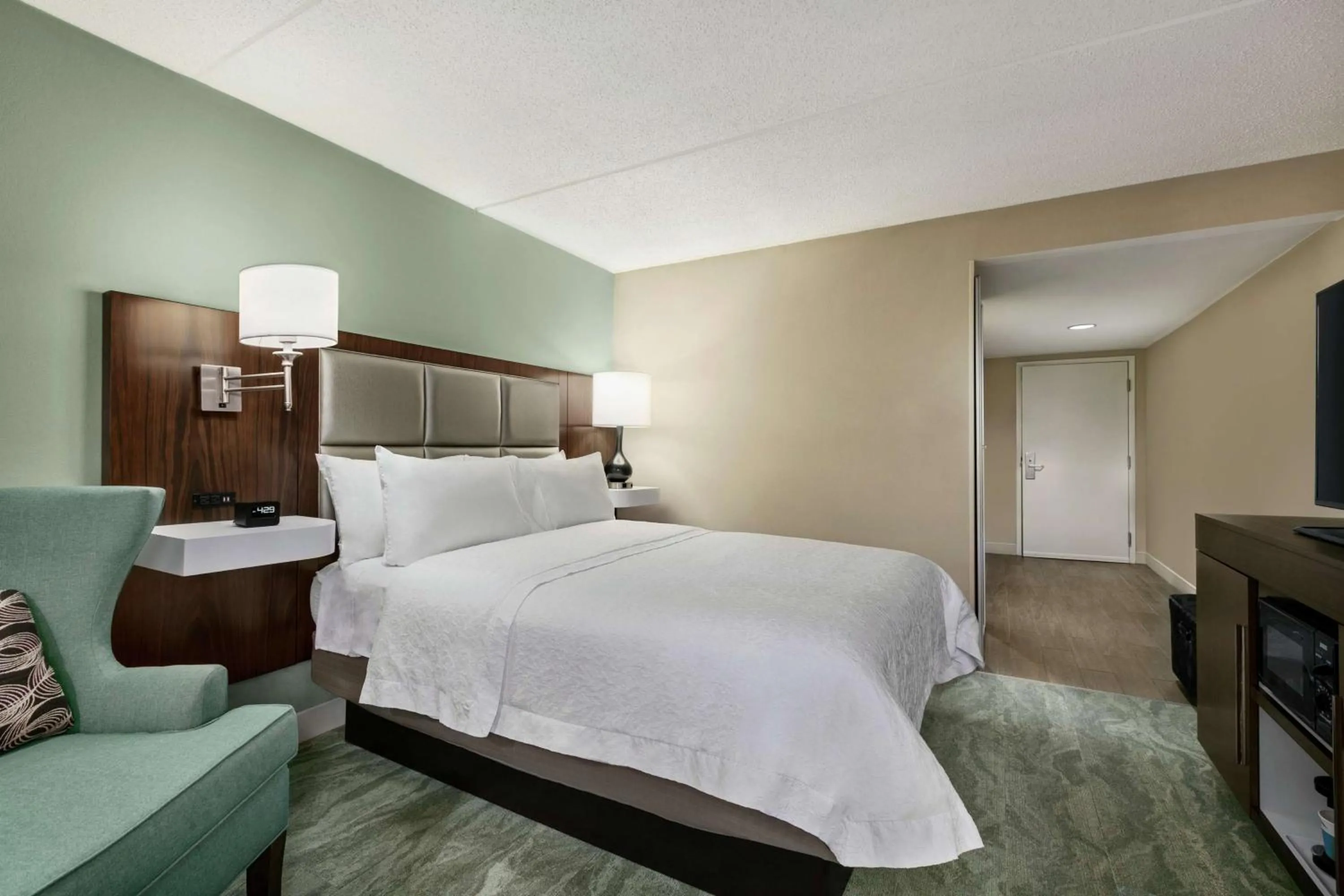 Bedroom, Bed in Hampton Inn Richmond/Ashland