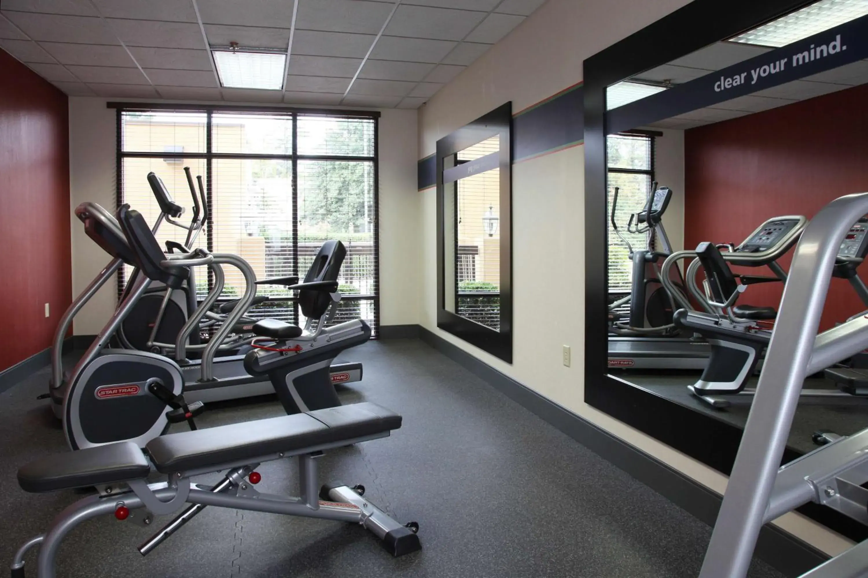 Fitness centre/facilities in Hampton Inn Richmond/Ashland Fitness centre/facilities in Hampton Inn Richmond/Ashland