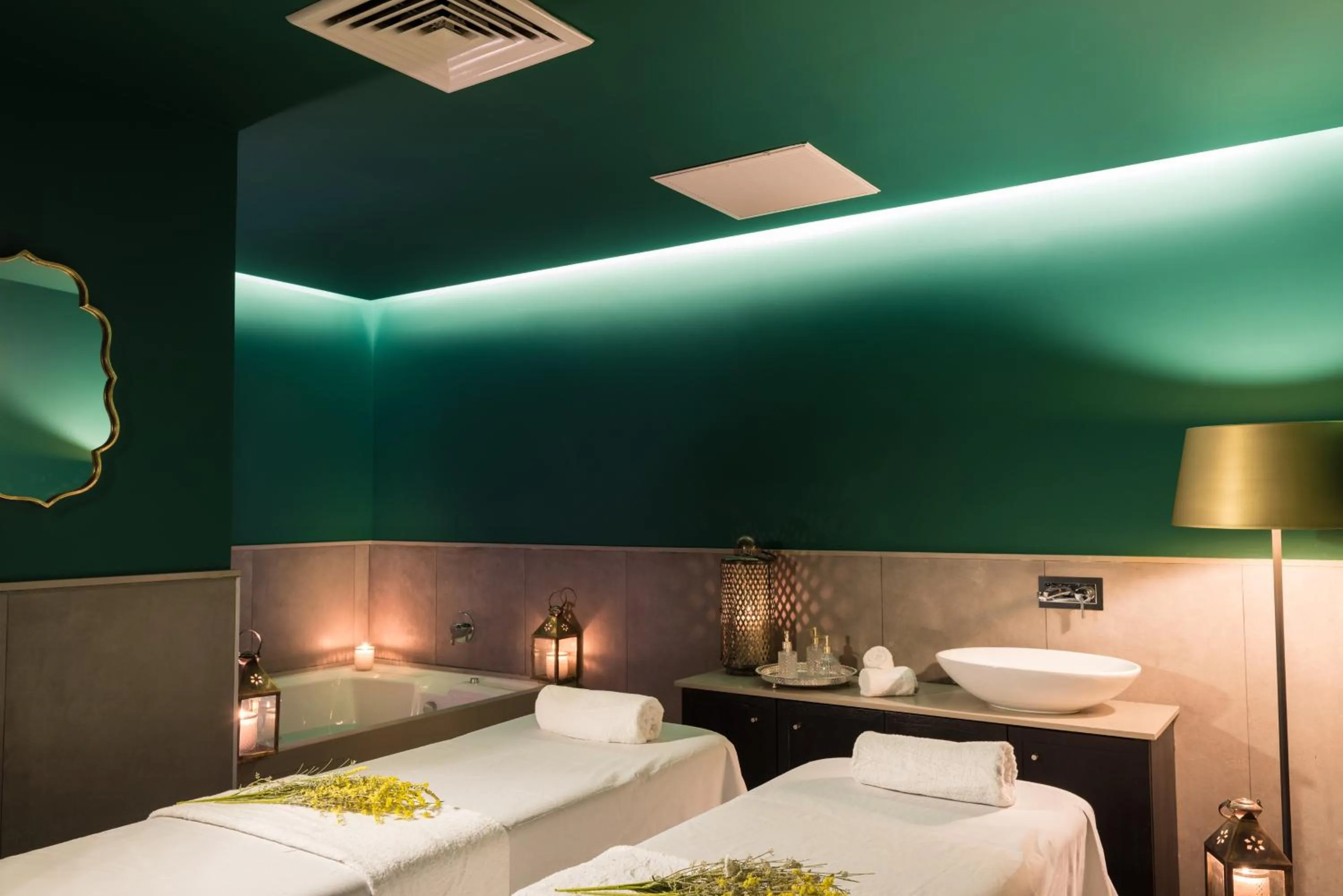 Spa and wellness centre/facilities, Bed in Leonardo Boutique Jerusalem